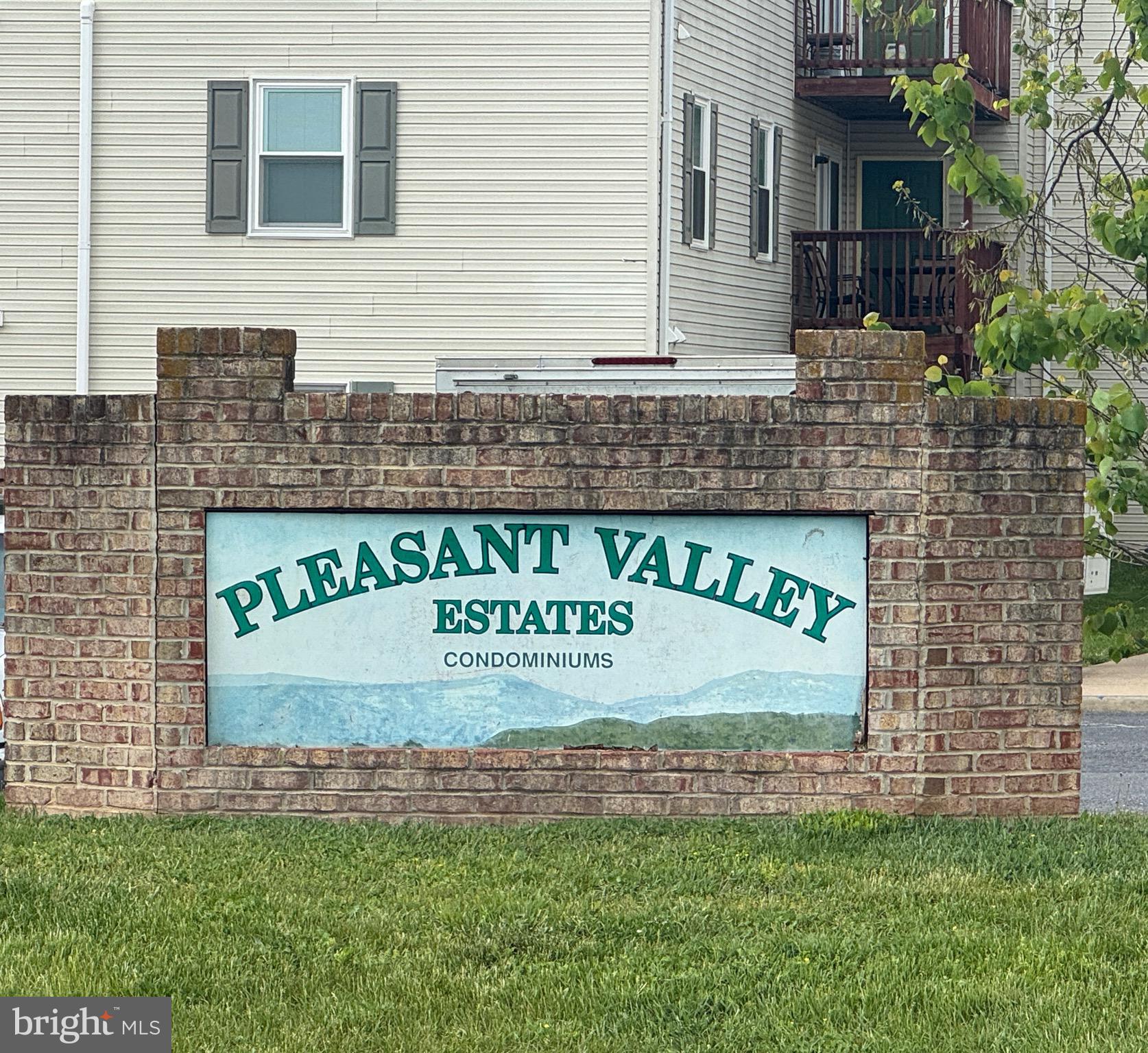 1288 OX ROAD D-10
