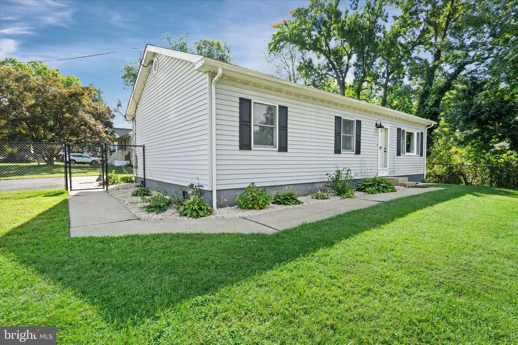 Photo of 3914 Chestnut Street, WILMINGTON, DE 19808 (MLS # DENC2089768)
