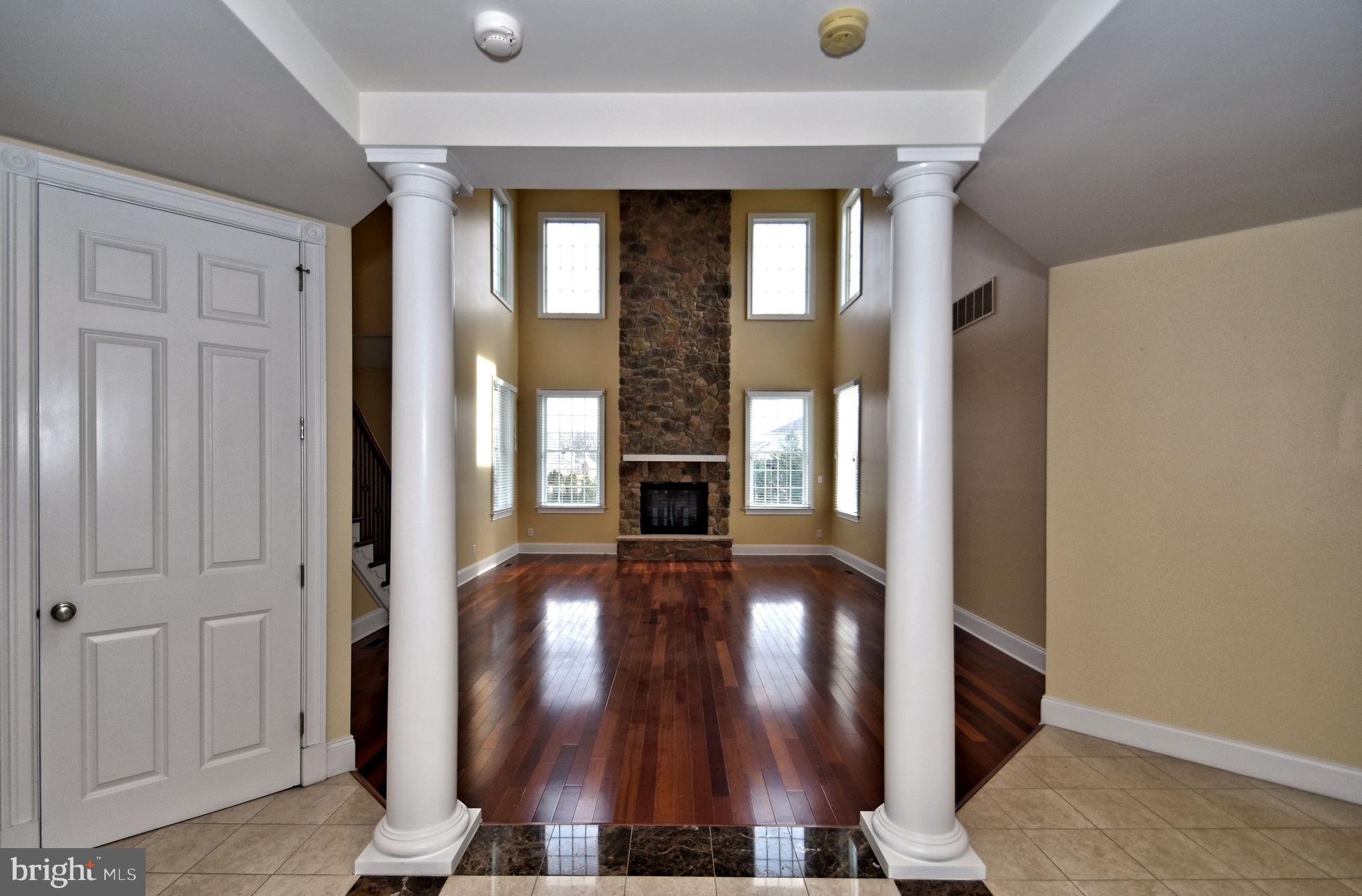 CHAPMANS CORNER - Residential