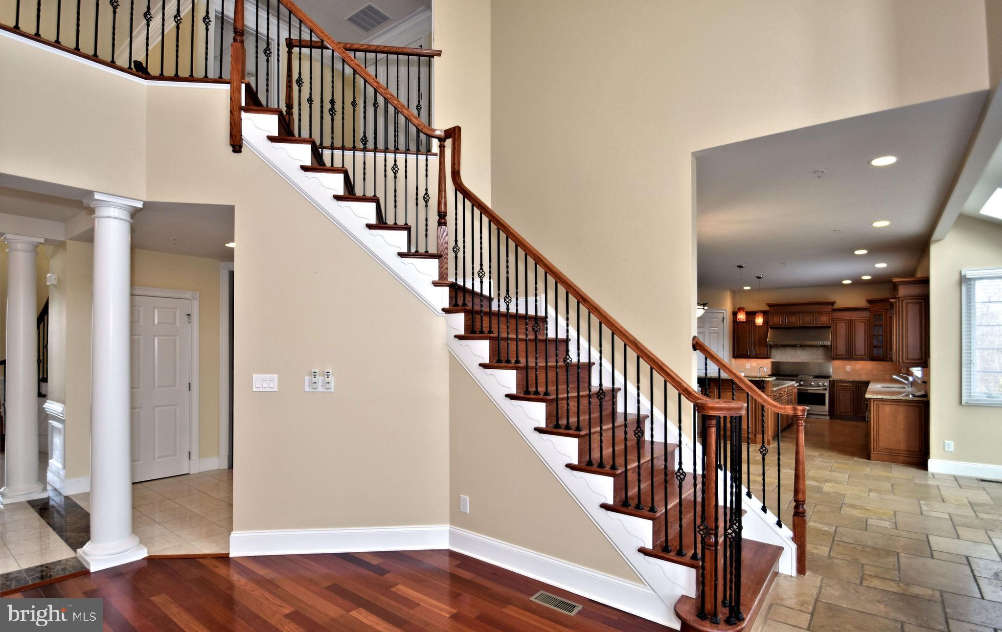 CHAPMANS CORNER - Residential