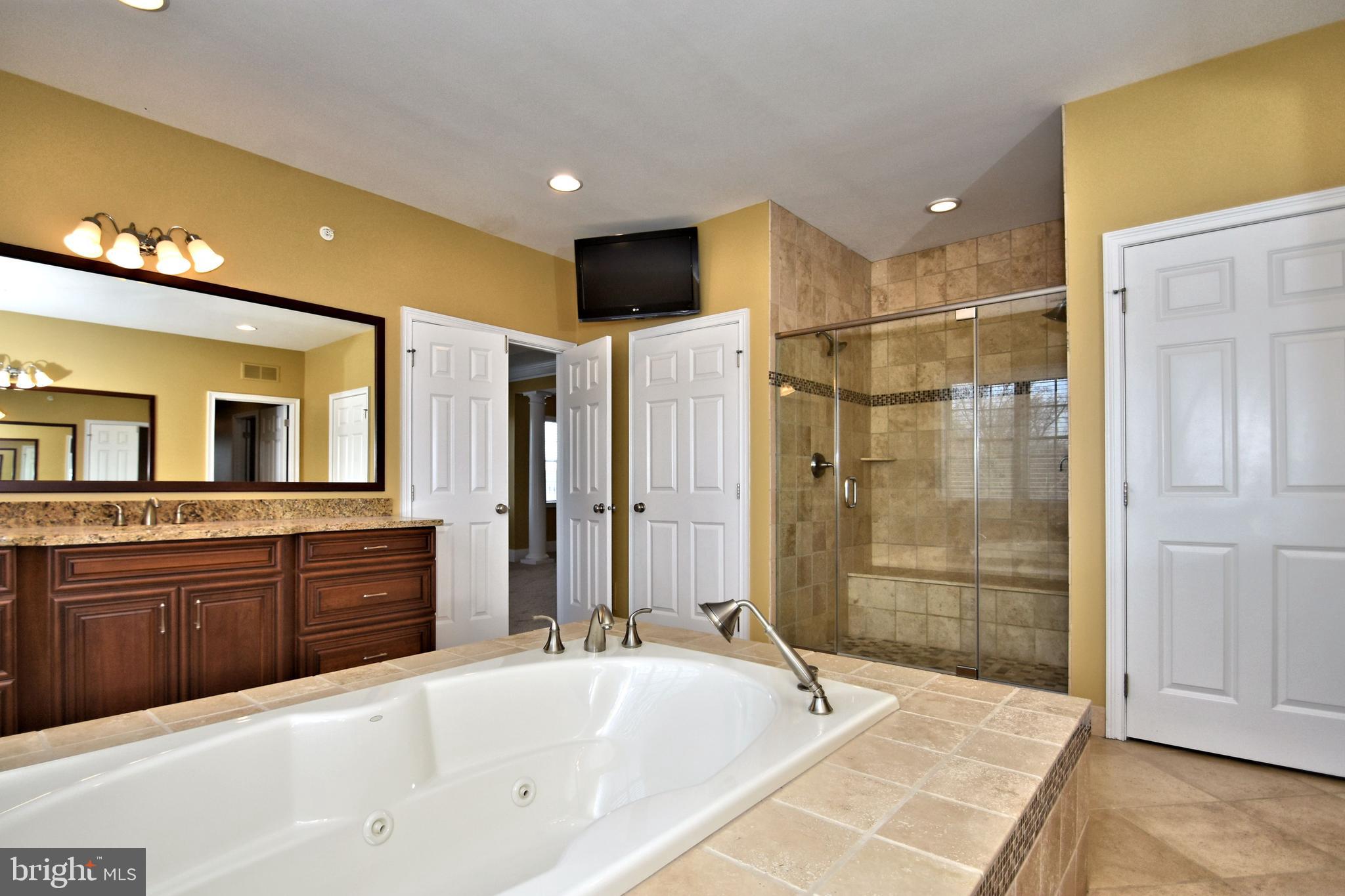 CHAPMANS CORNER - Residential