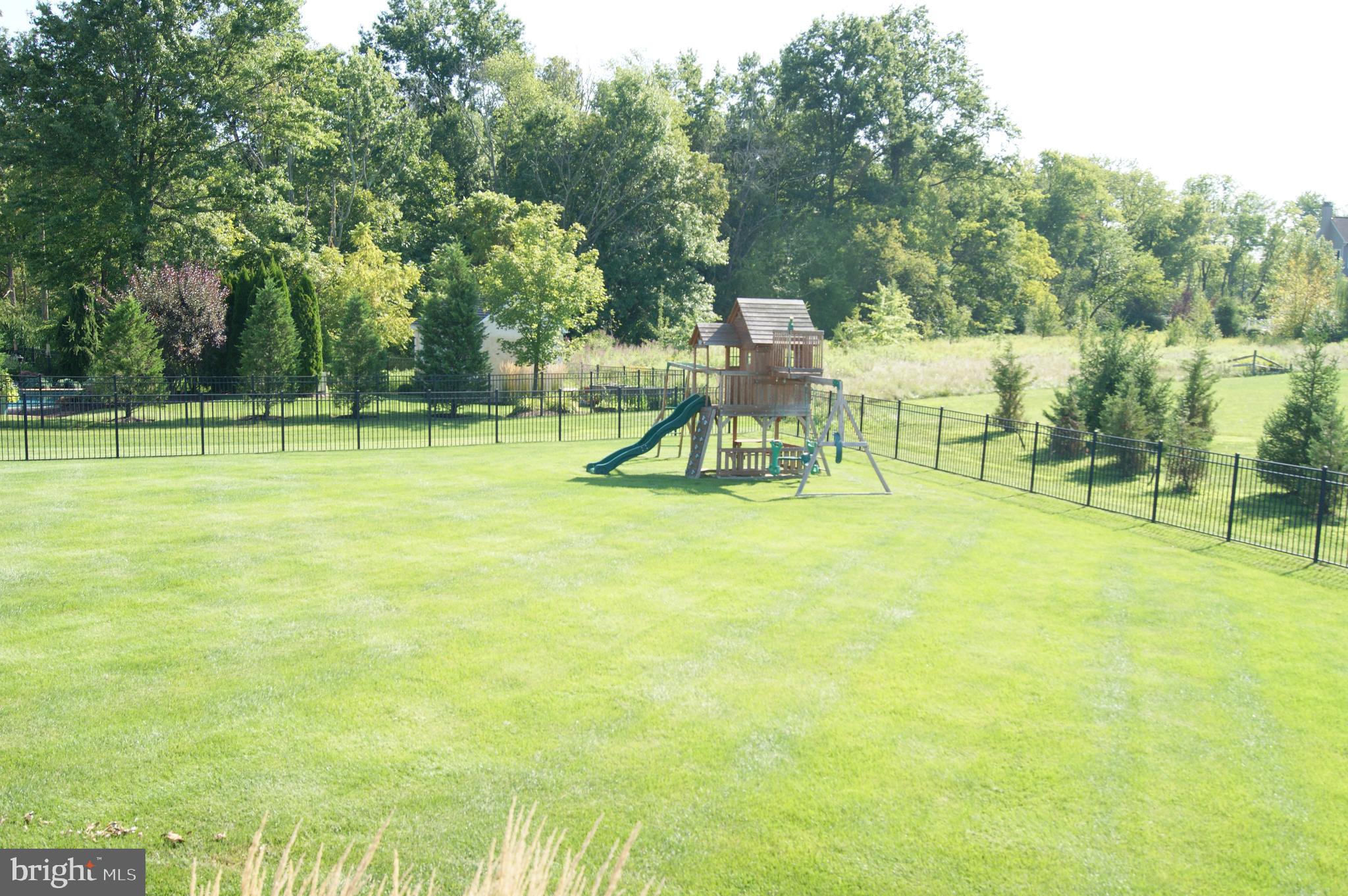 CHAPMANS CORNER - Residential