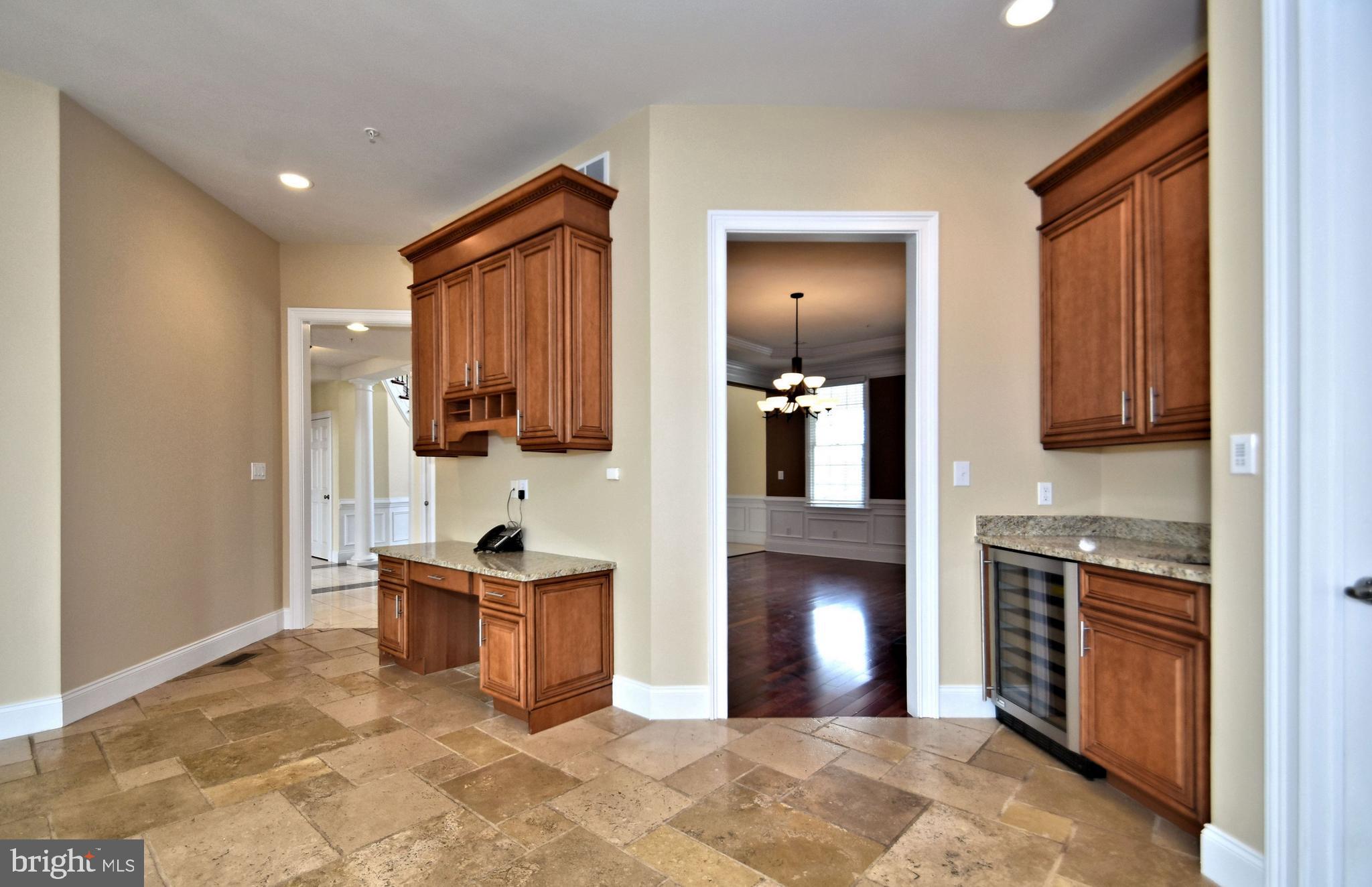 CHAPMANS CORNER - Residential