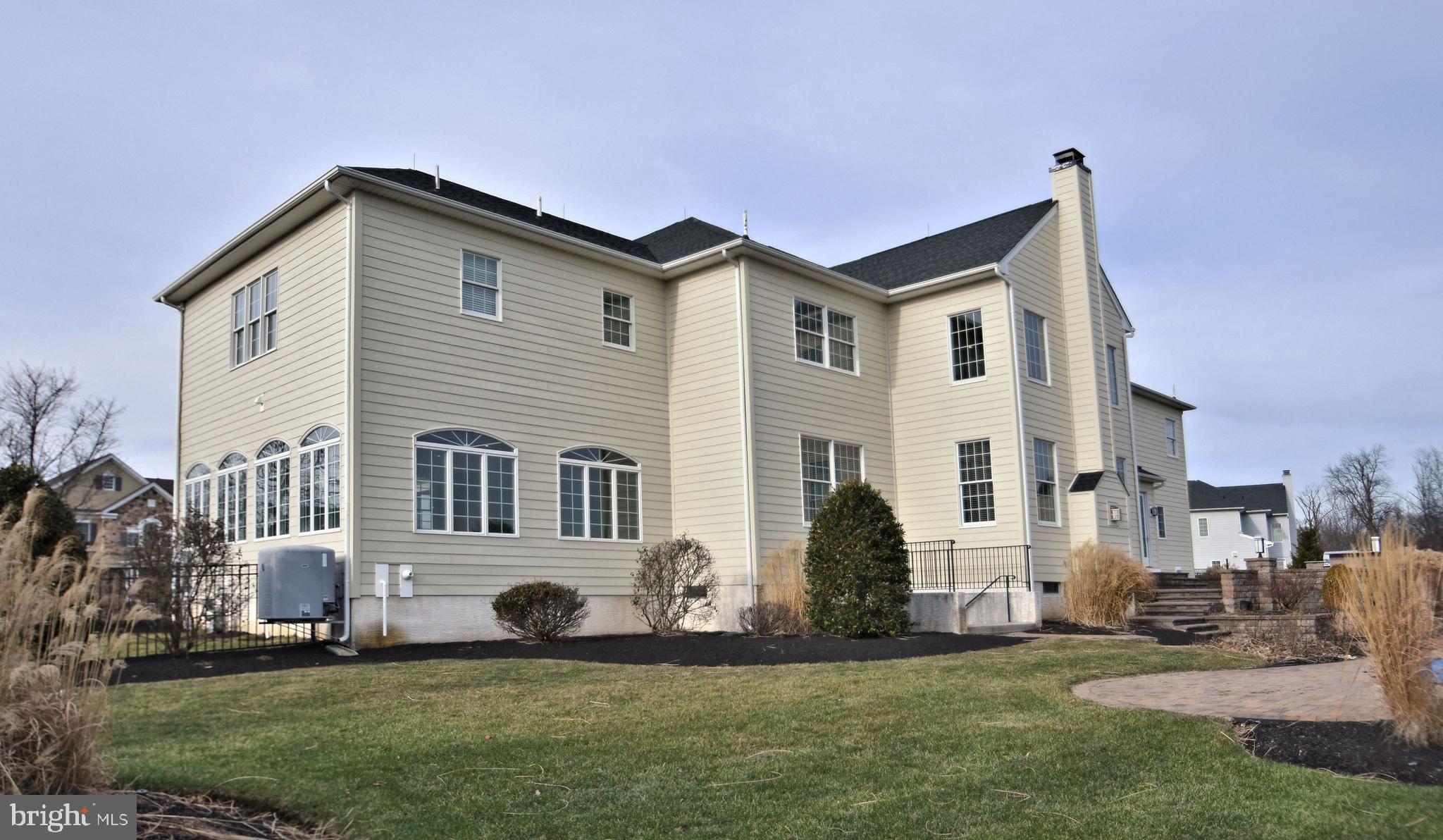 CHAPMANS CORNER - Residential