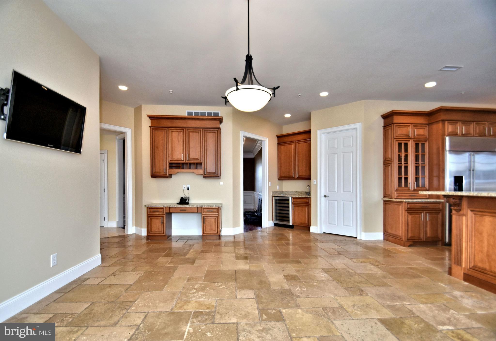 CHAPMANS CORNER - Residential