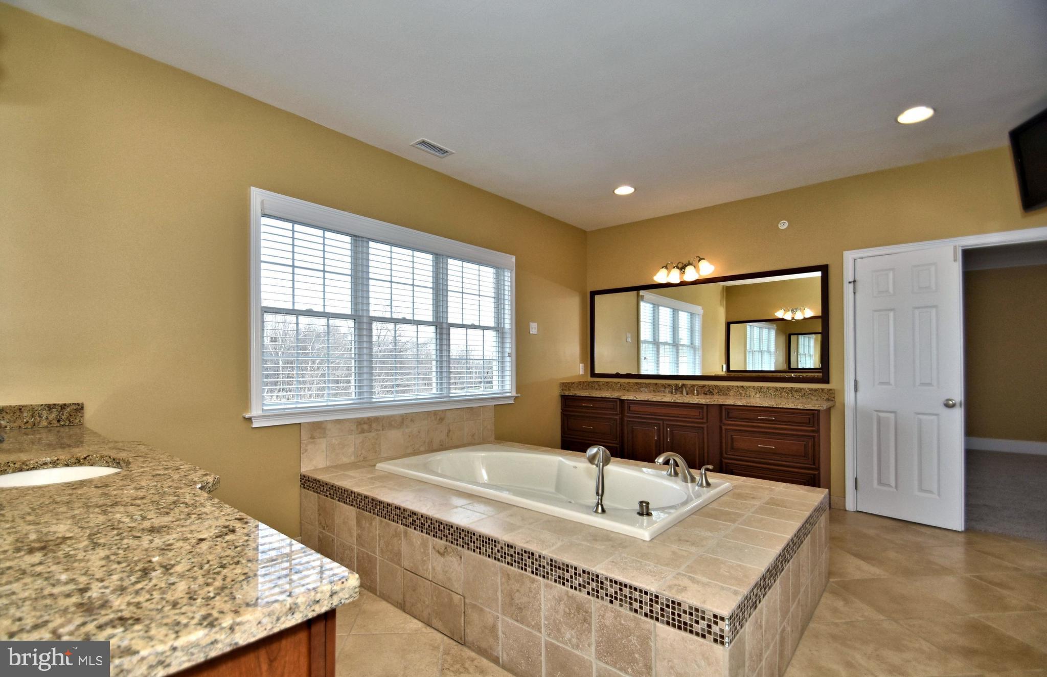 CHAPMANS CORNER - Residential