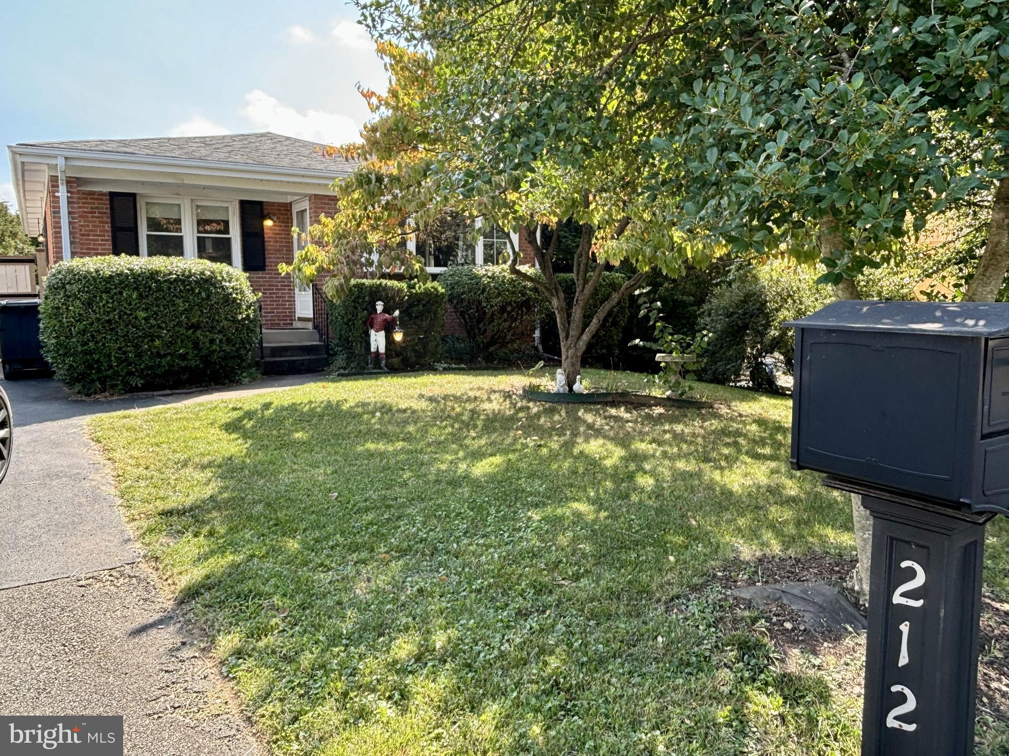 LOWENBACH - Residential Lease