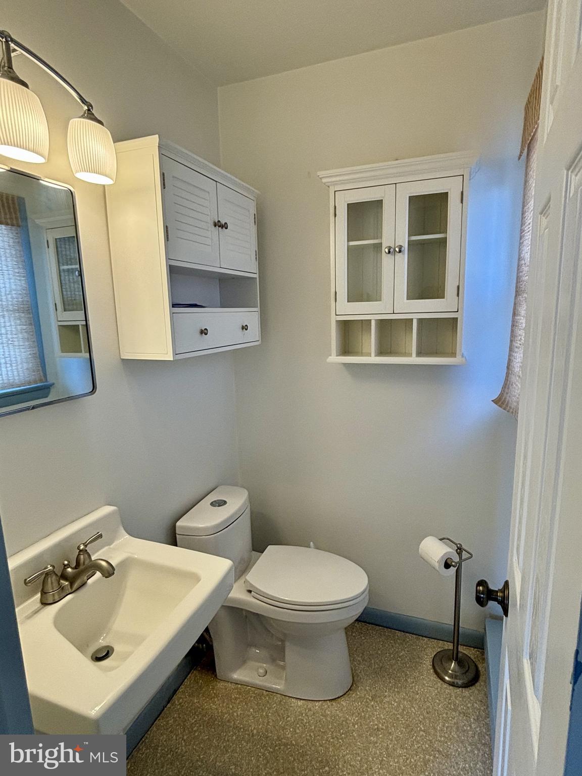 LOWENBACH - Residential Lease