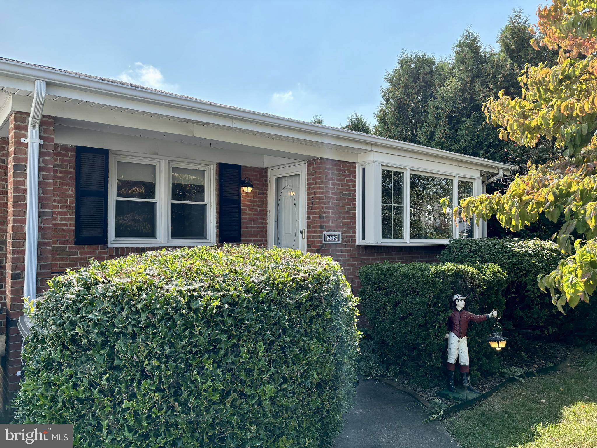 LOWENBACH - Residential Lease