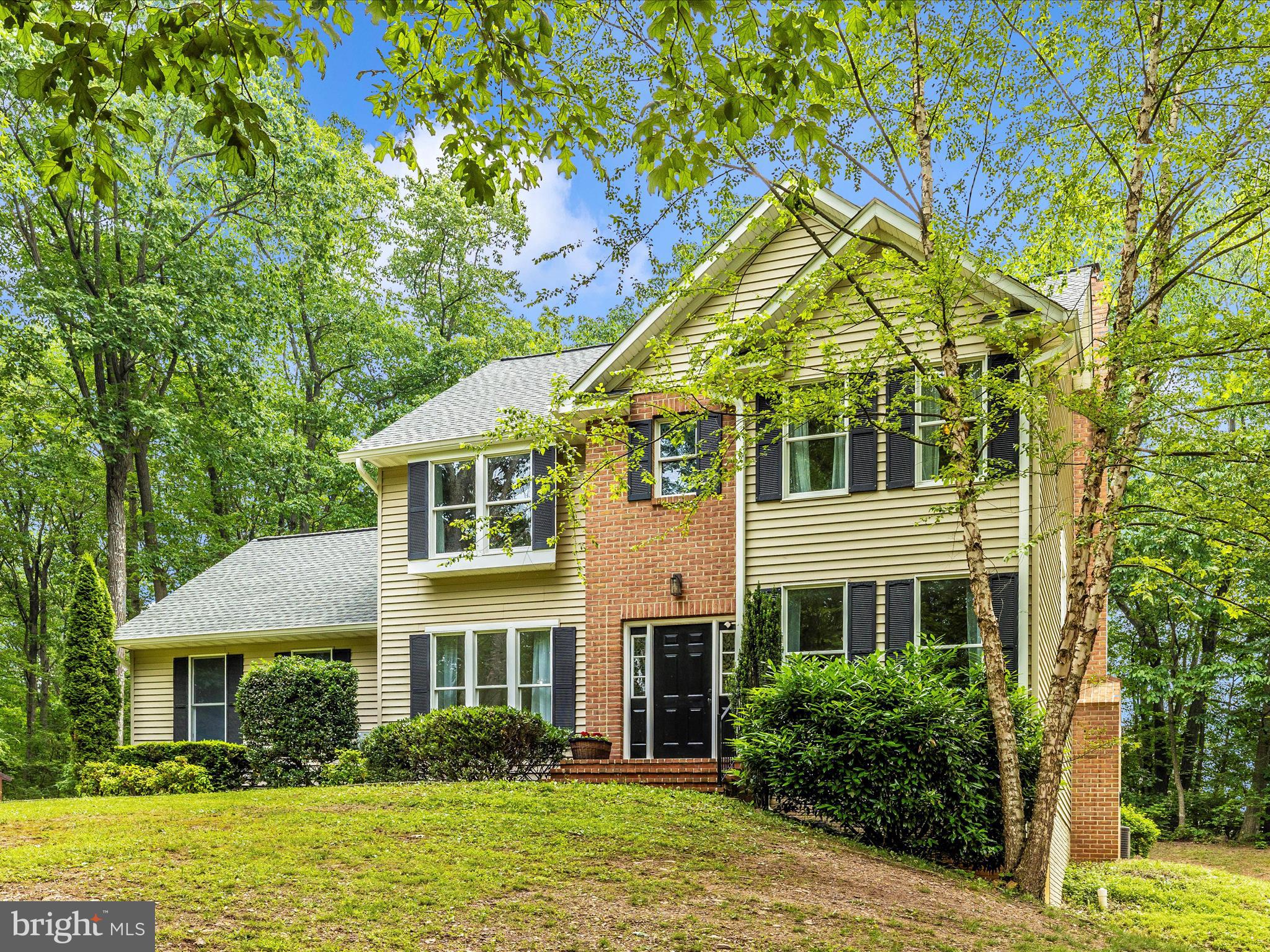 2990 HONEYWOOD DRIVE
