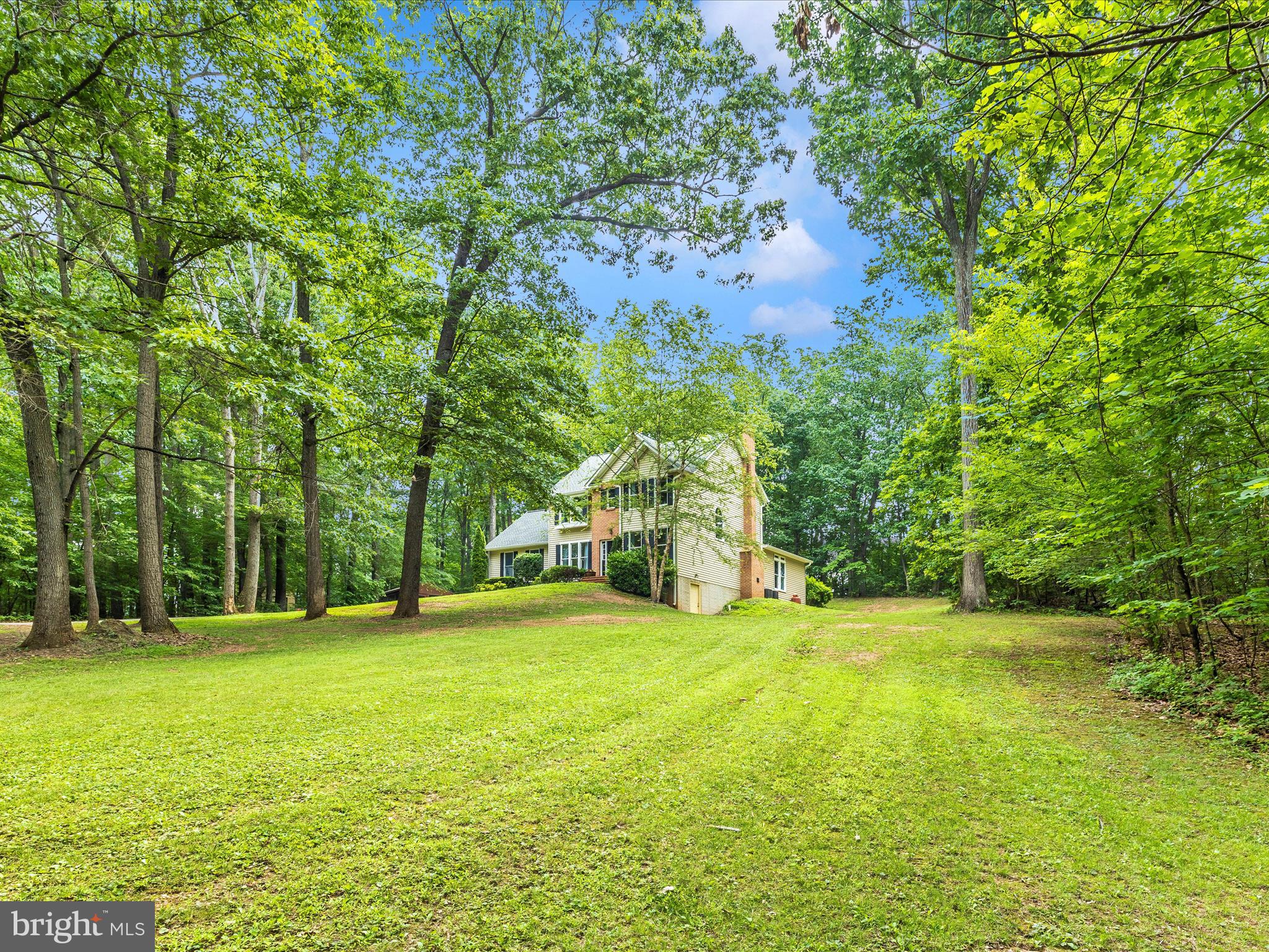 2990 HONEYWOOD DRIVE