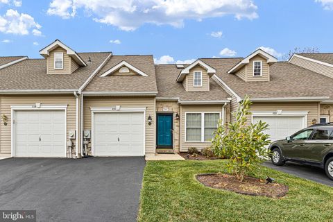 221 GLADSTONE WAY BEAR DE 19701