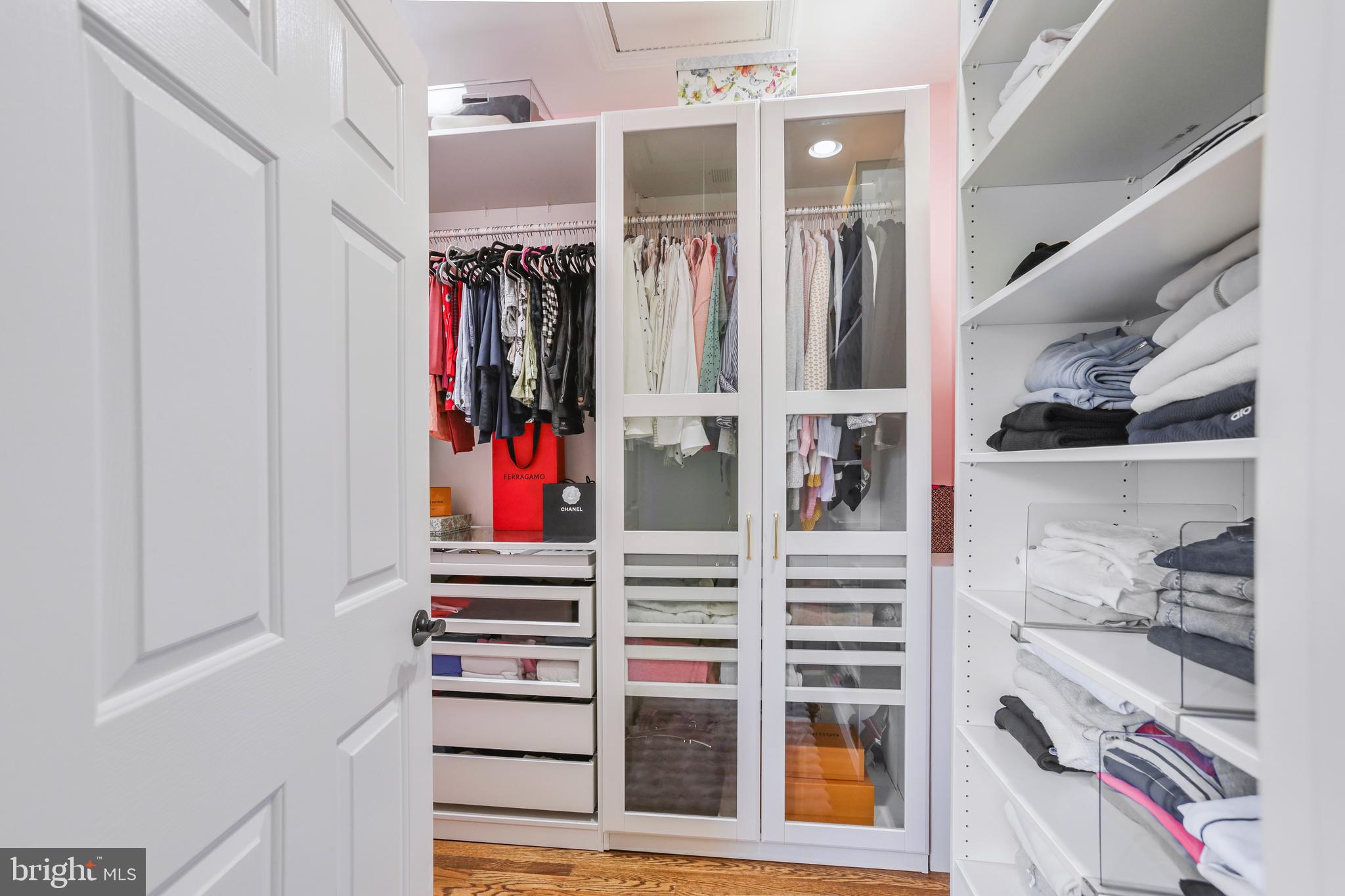 RIVER CREEK - Residential