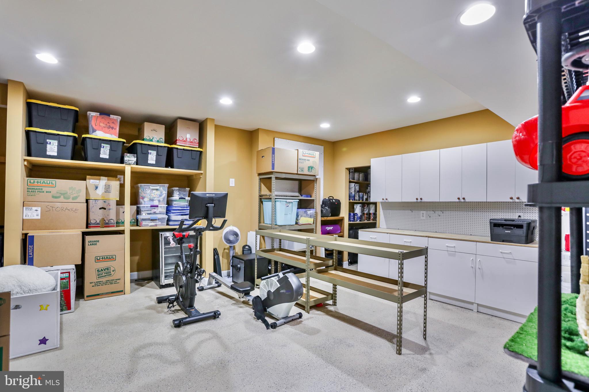 RIVER CREEK - Residential