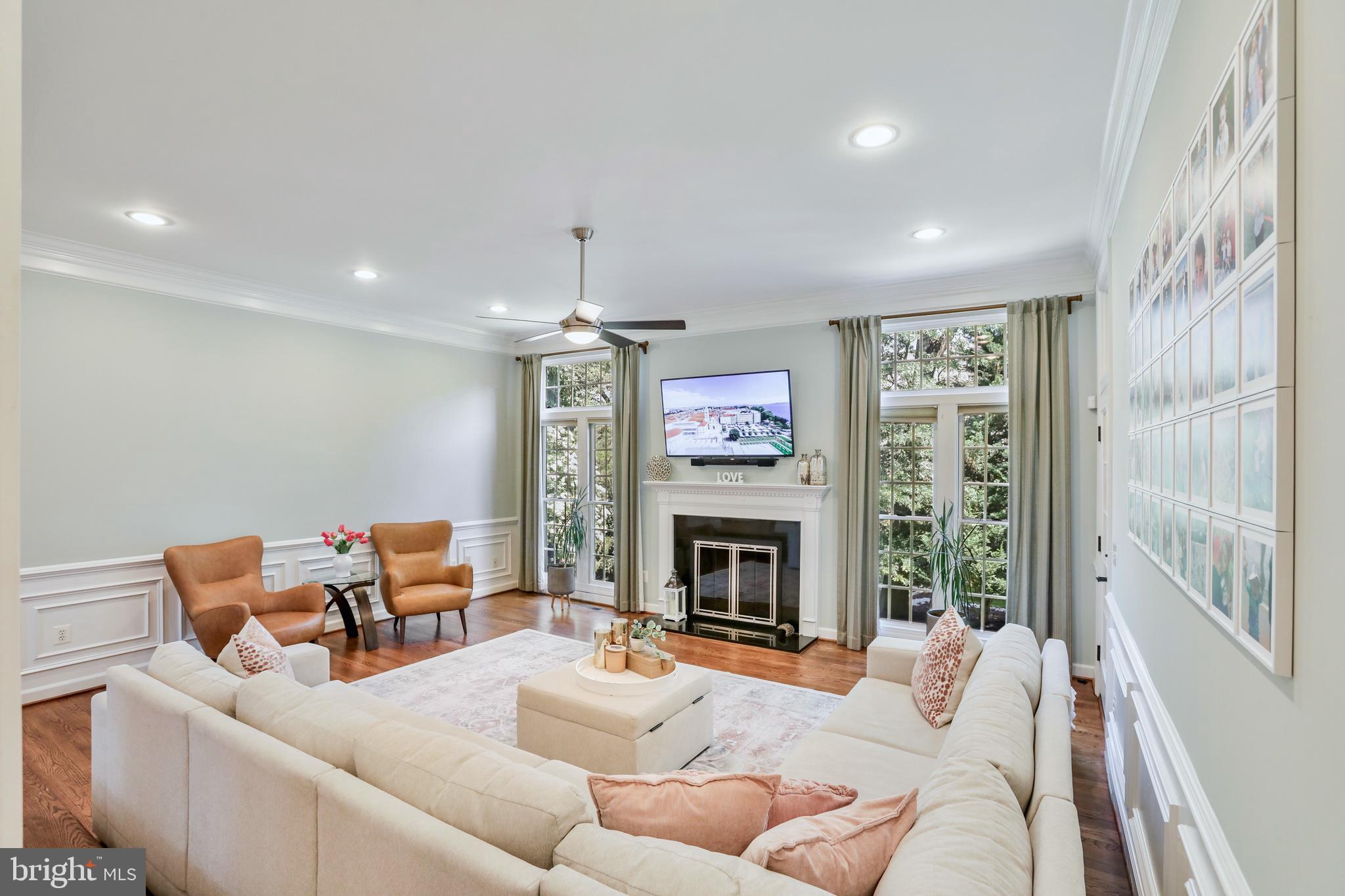 RIVER CREEK - Residential