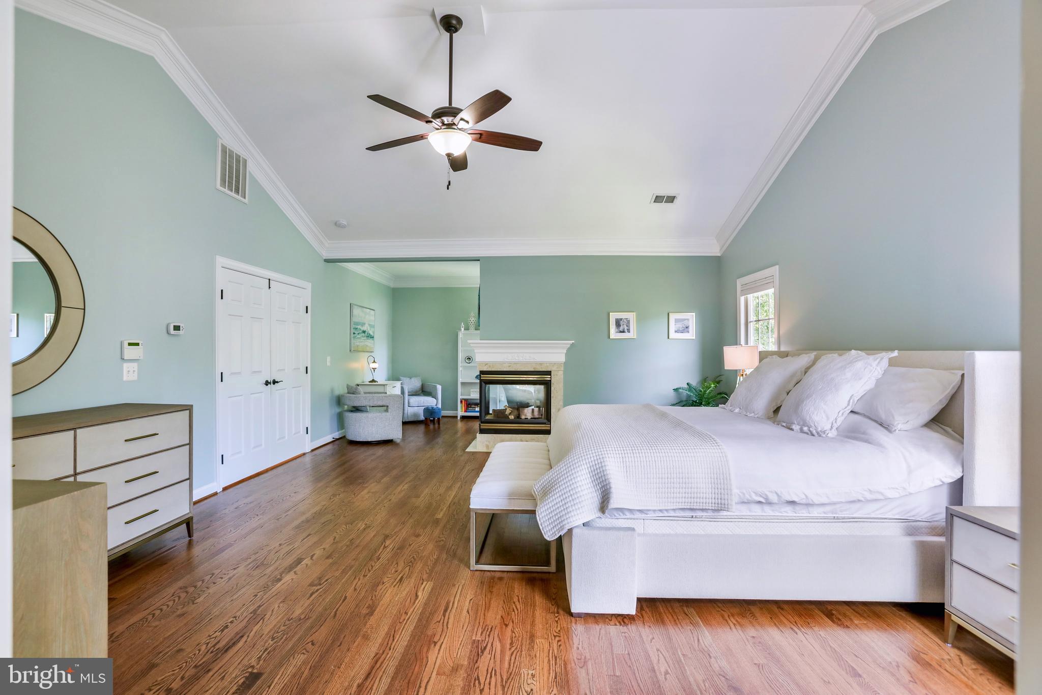 RIVER CREEK - Residential