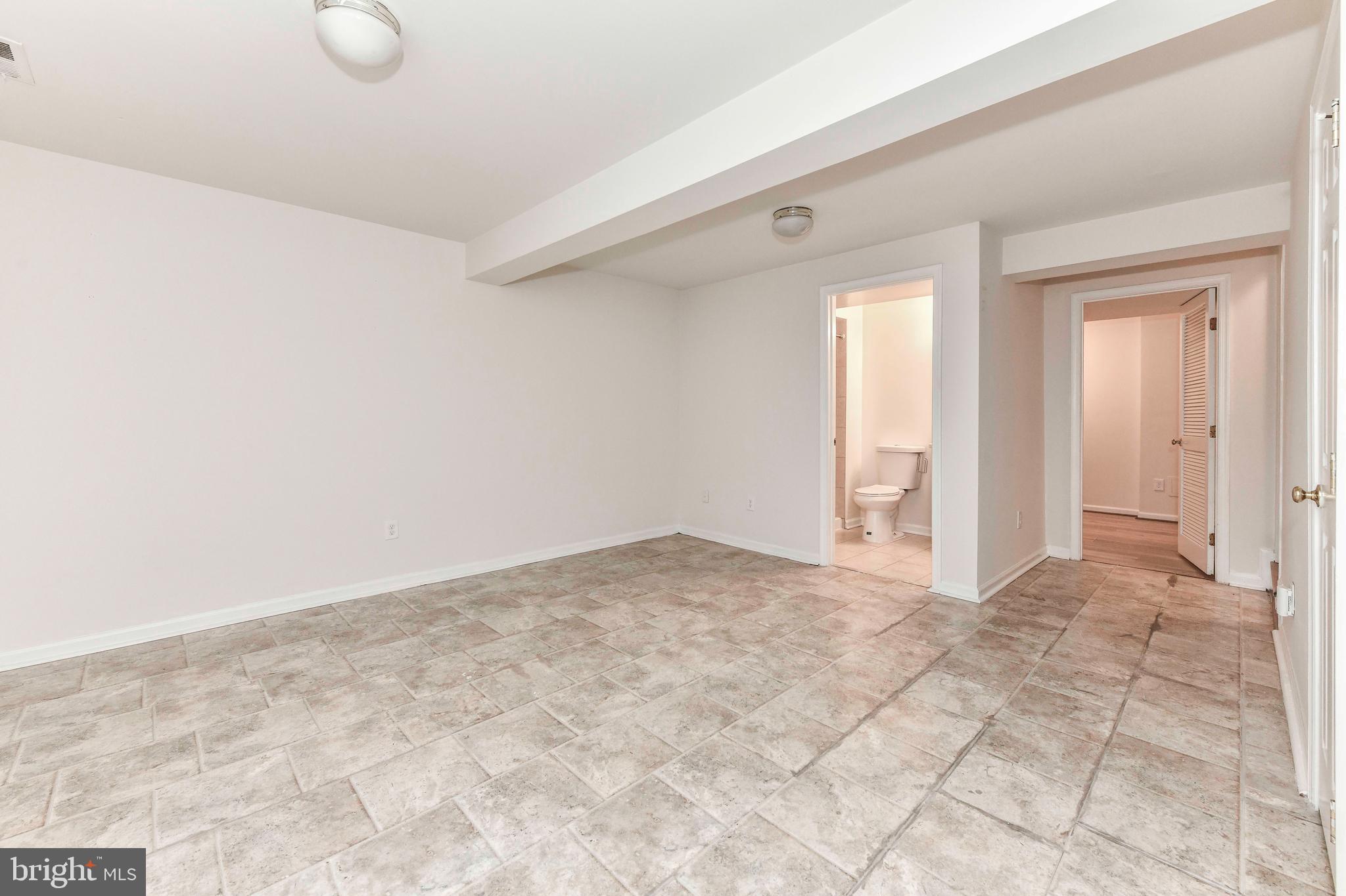 WELLINGTON/CLOVERHILL CONDOS - Residential Lease