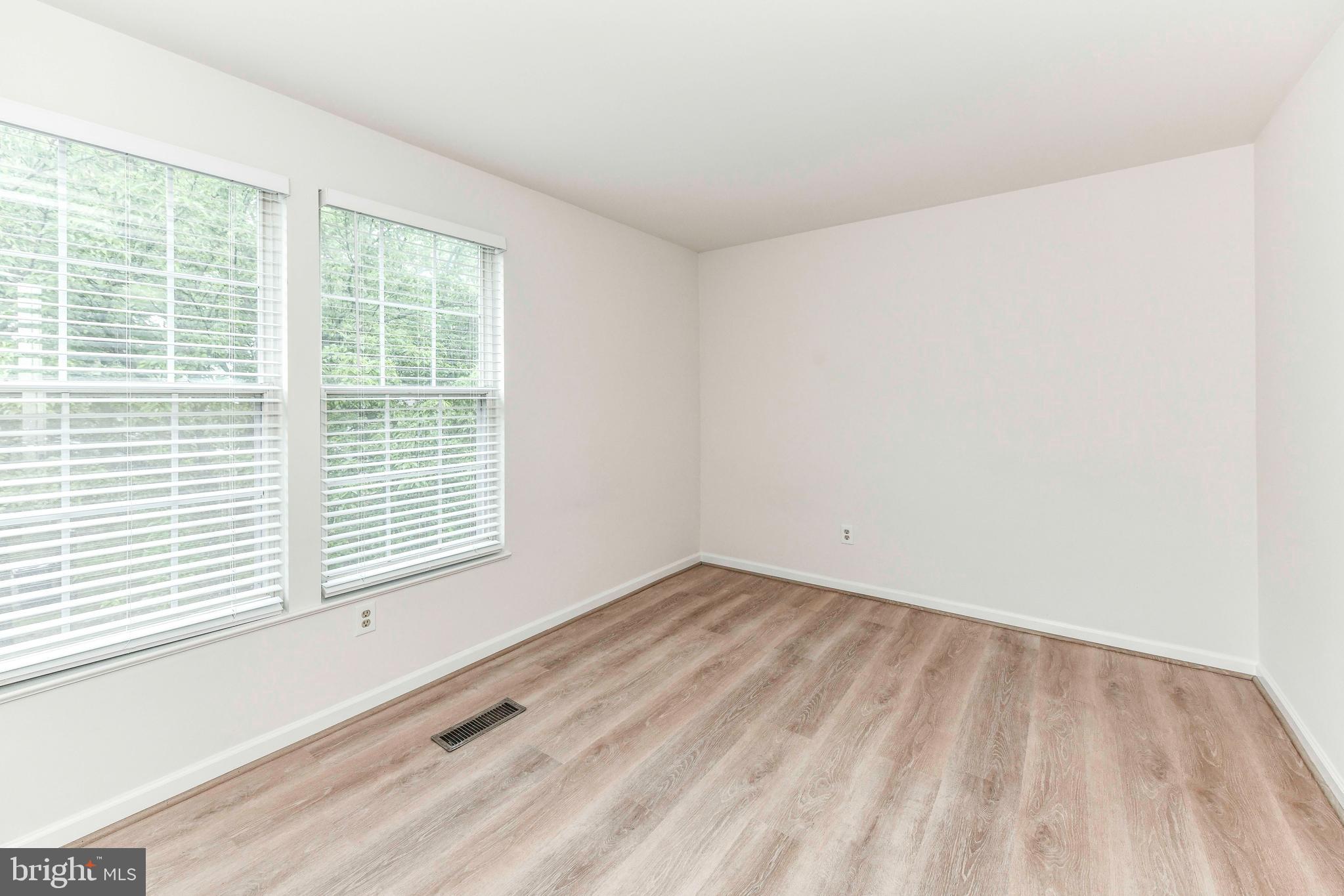 WELLINGTON/CLOVERHILL CONDOS - Residential Lease