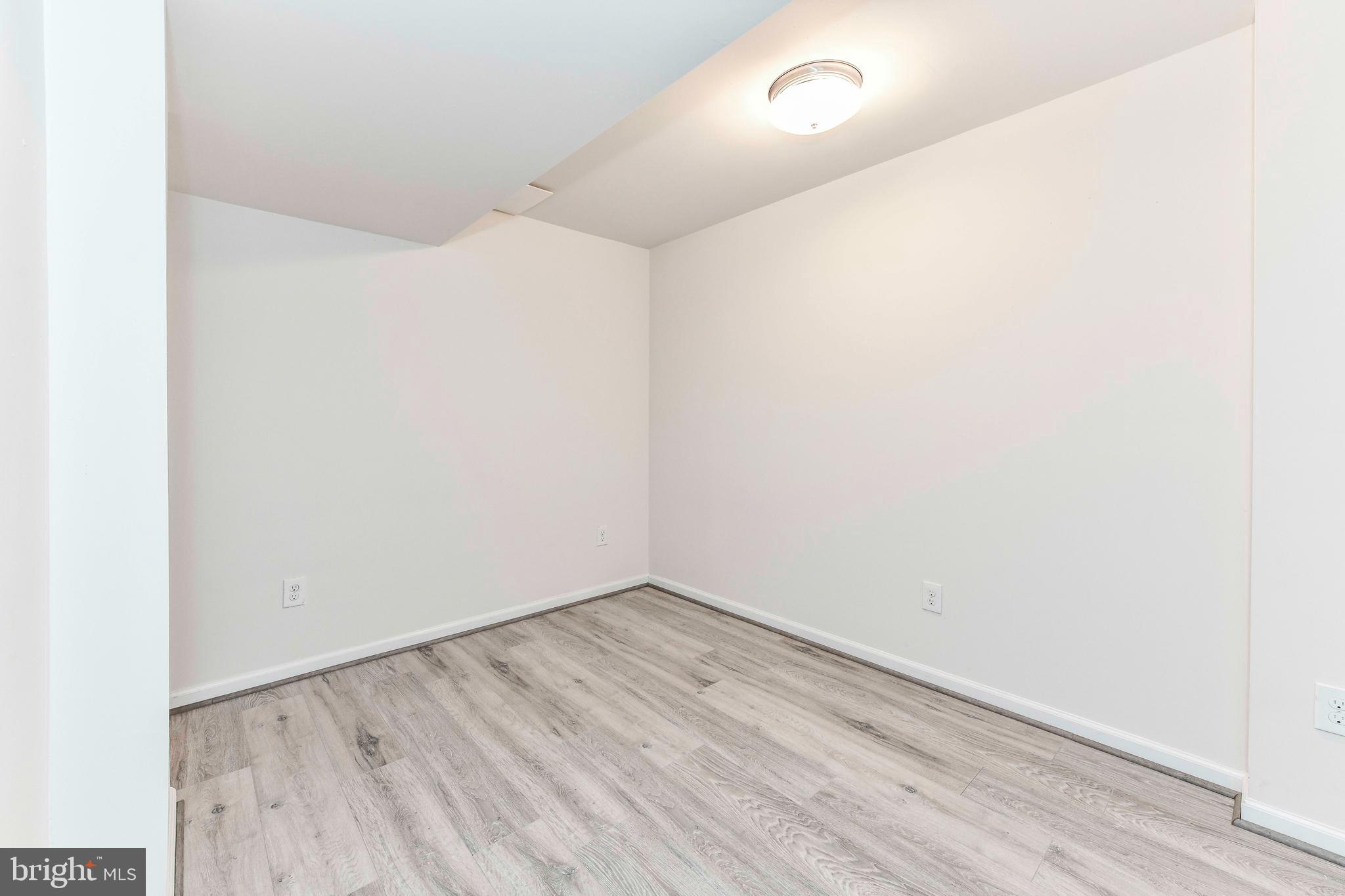 WELLINGTON/CLOVERHILL CONDOS - Residential Lease