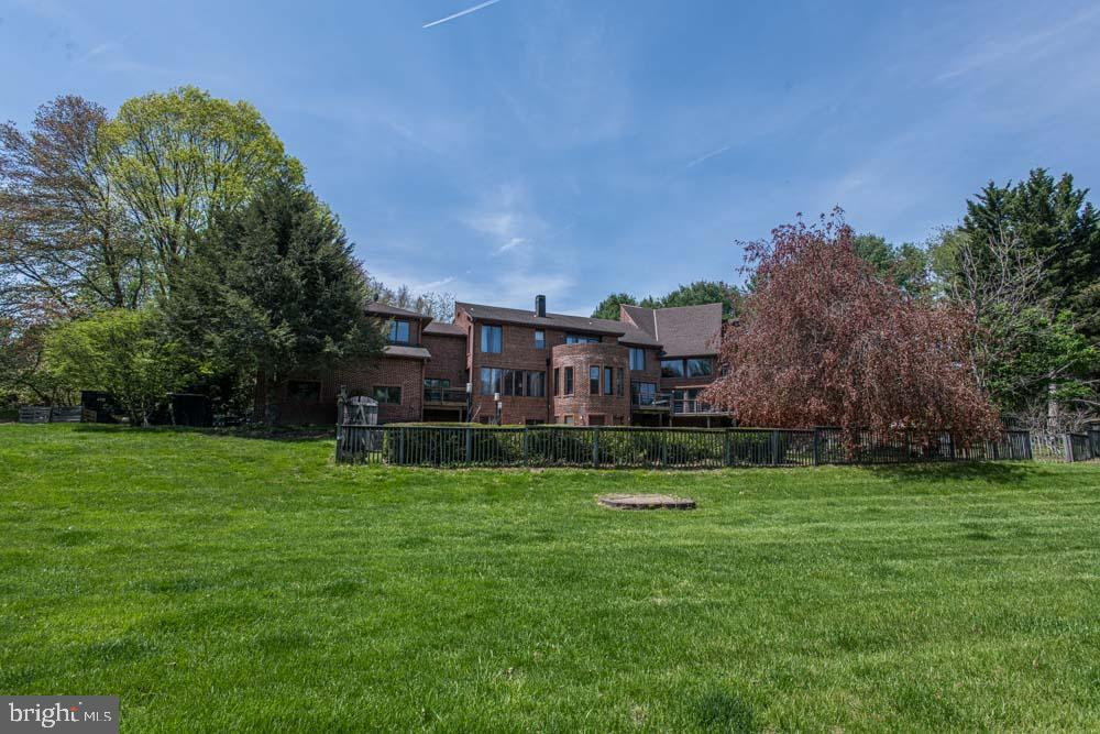 IVY MEADOWS - Residential