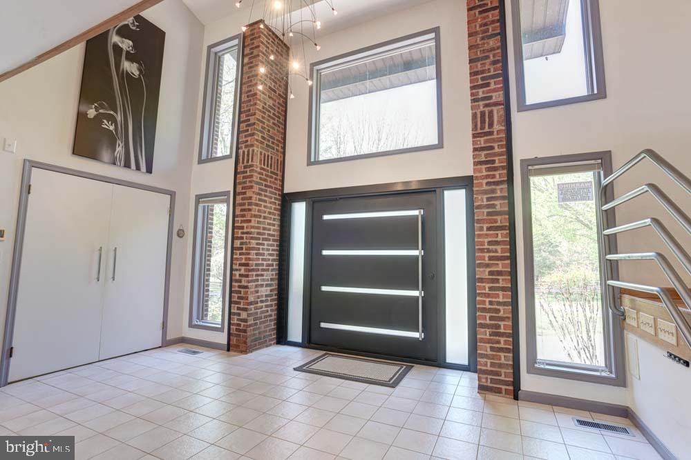 IVY MEADOWS - Residential