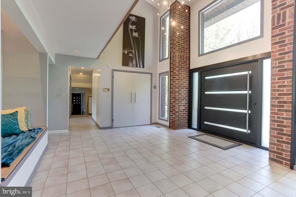 IVY MEADOWS - Residential