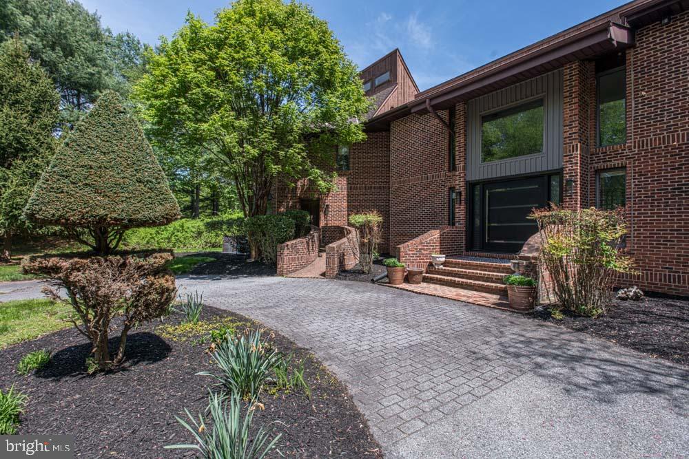 1 FOX FIELD COURT
