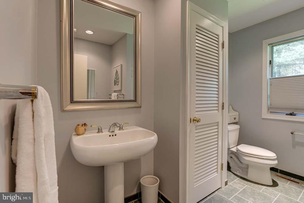 IVY MEADOWS - Residential