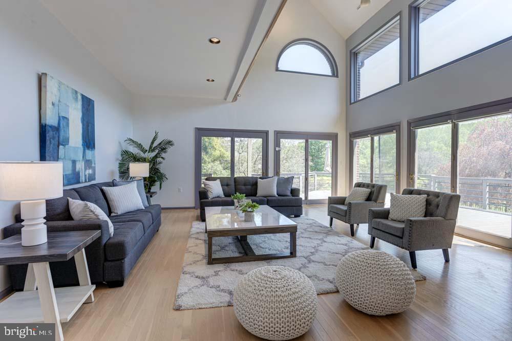 IVY MEADOWS - Residential