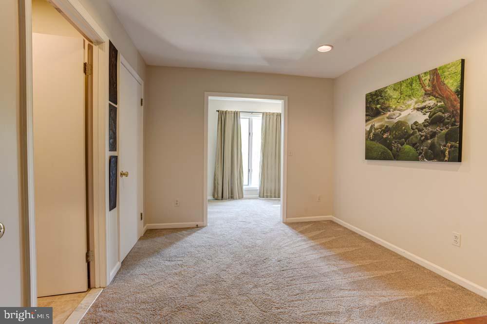 IVY MEADOWS - Residential