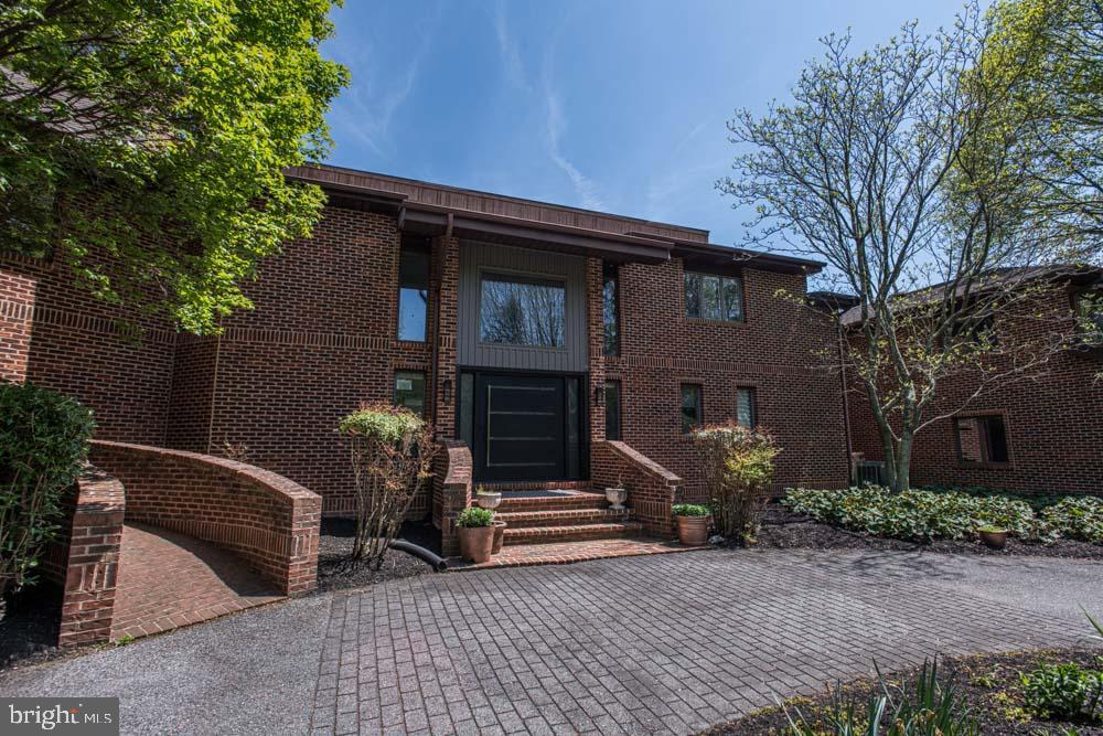 IVY MEADOWS - Residential