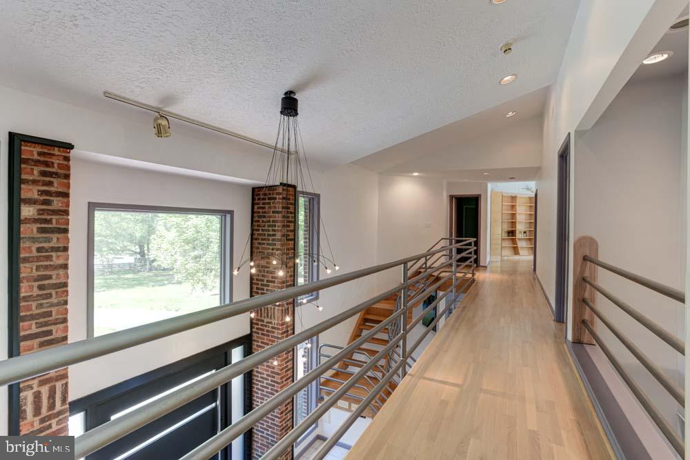 IVY MEADOWS - Residential