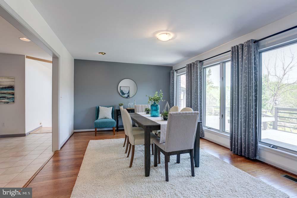 IVY MEADOWS - Residential