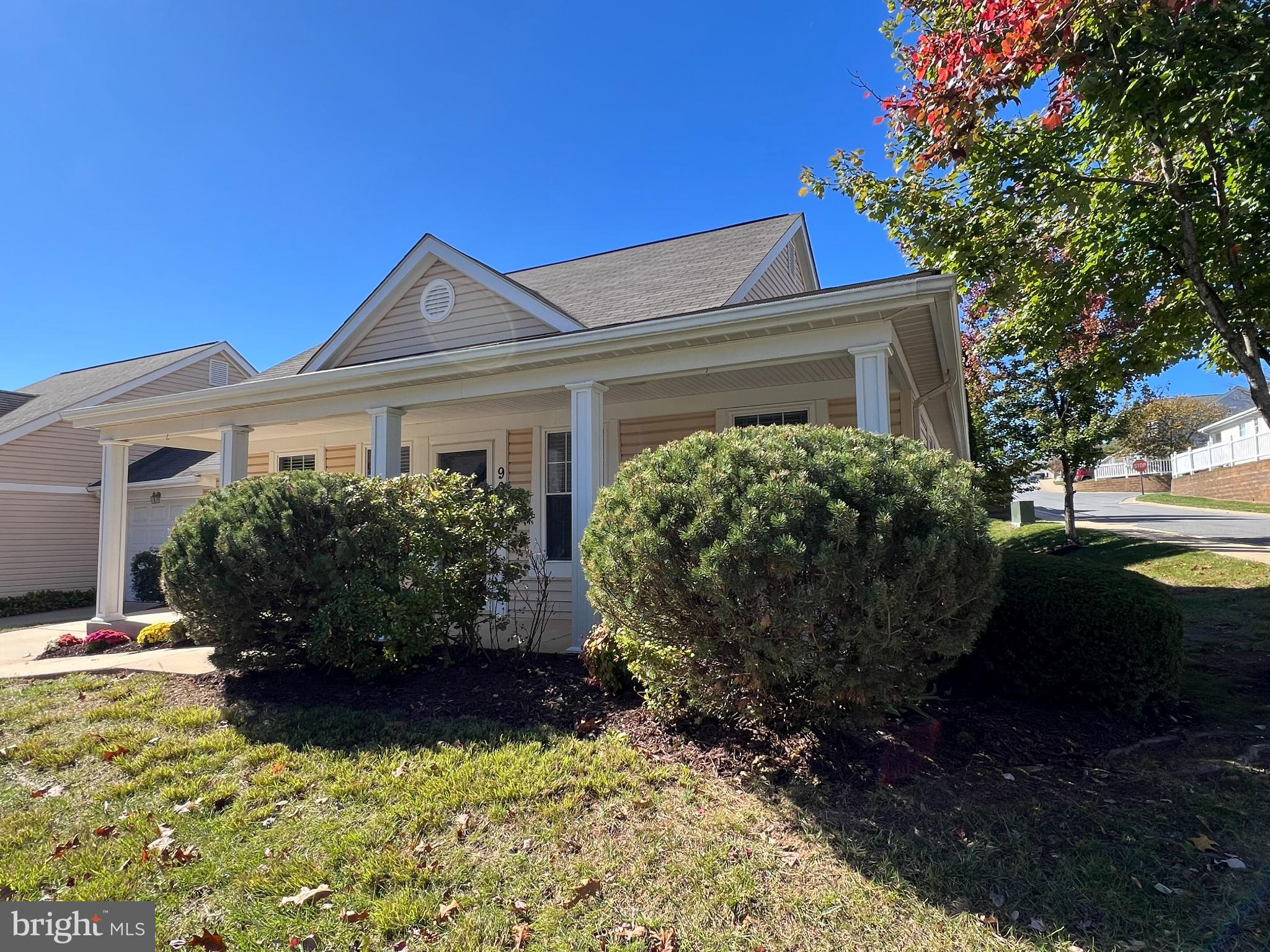 902 PARADE LANE