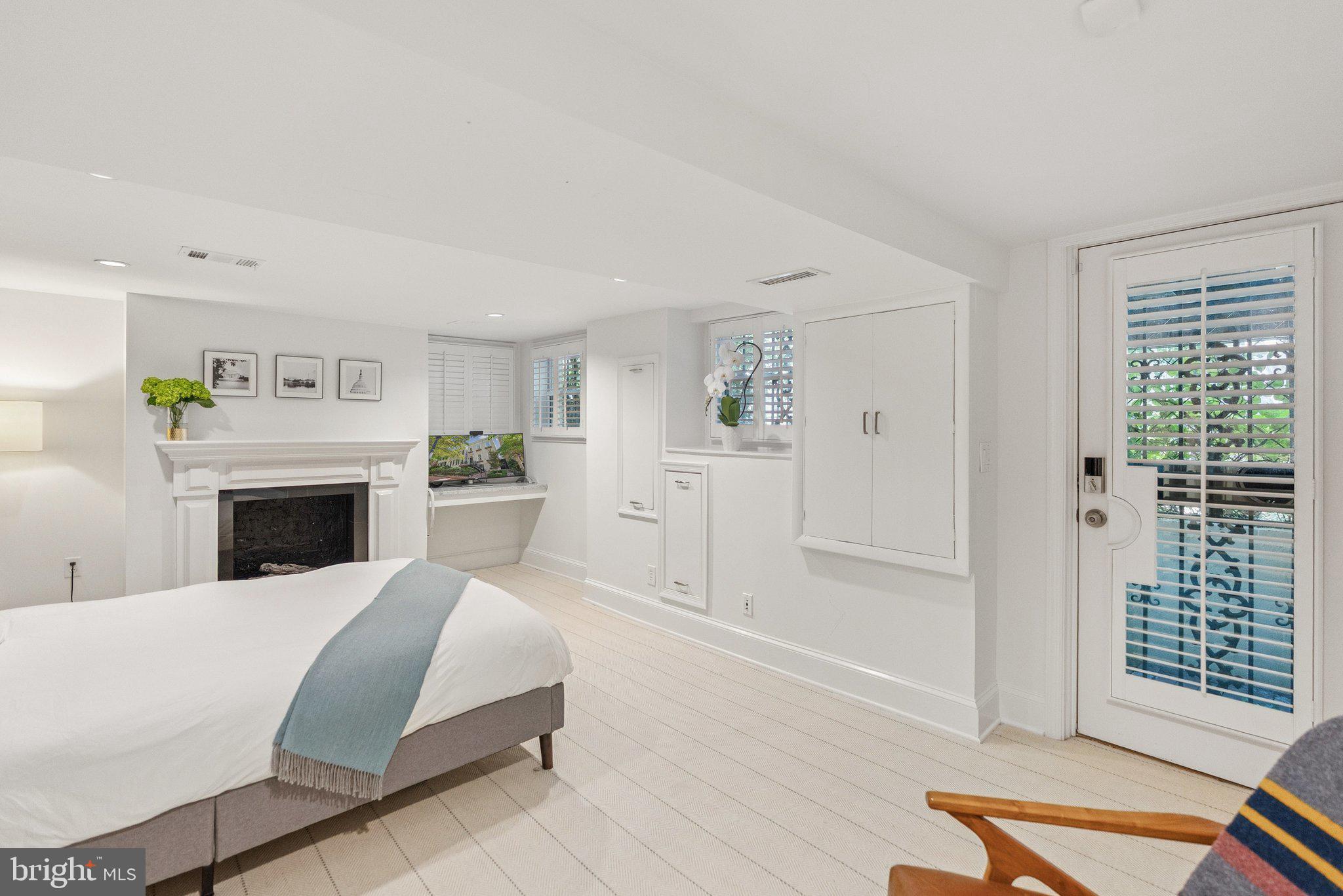 GEORGETOWN - Residential