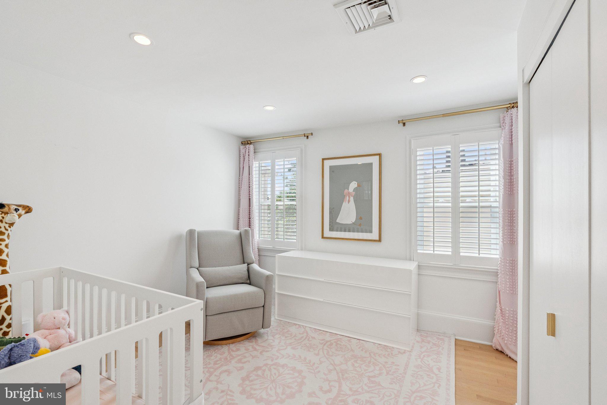 GEORGETOWN - Residential