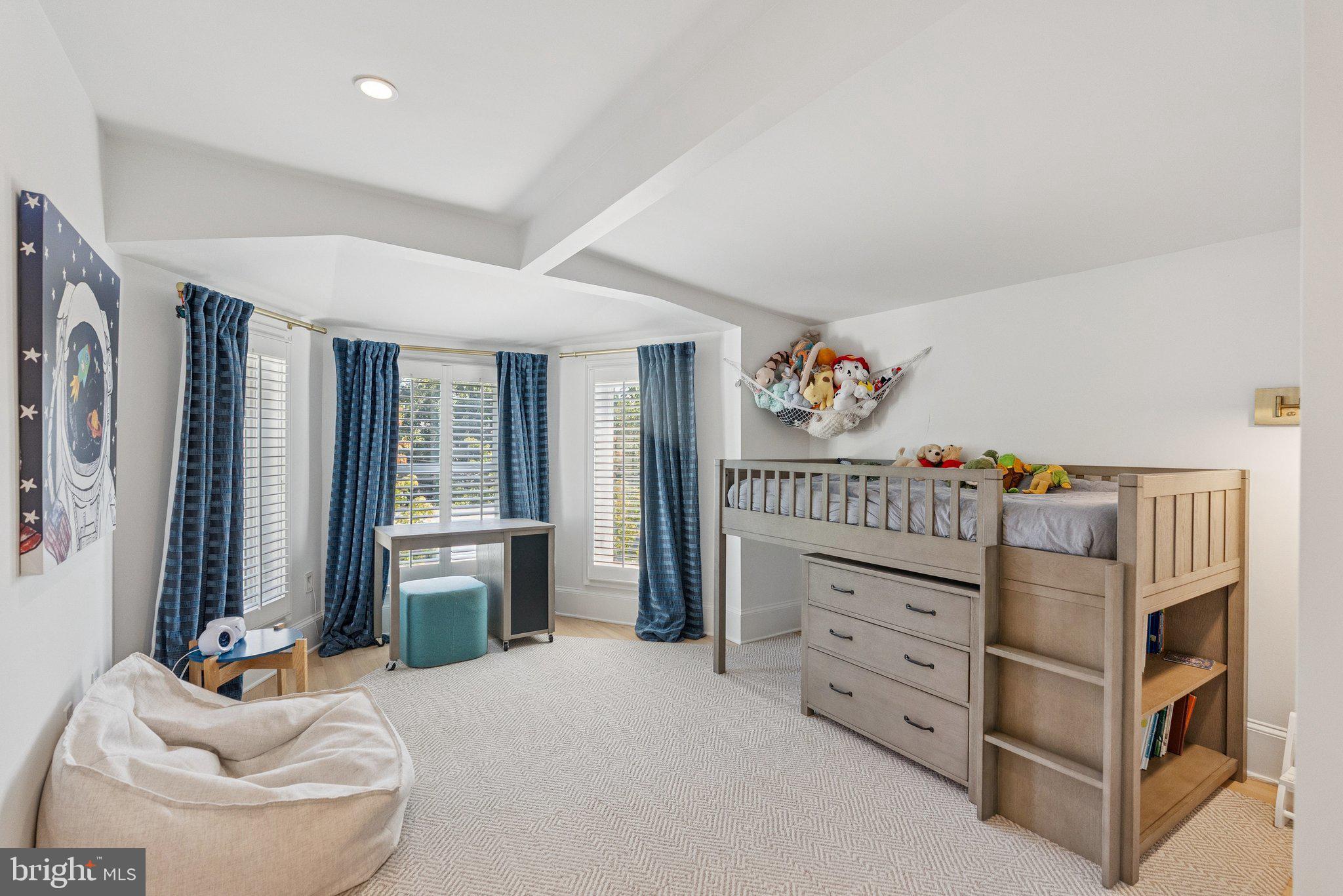 GEORGETOWN - Residential