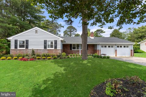 Photo of 13 Pinehurst Dr, TUCKERTON, NJ 08087 (MLS # NJOC2038902)