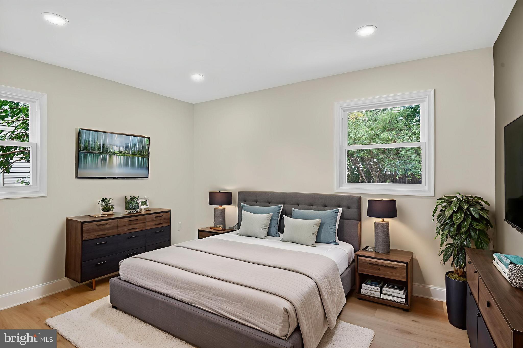 COLUMBIA PARK - Residential