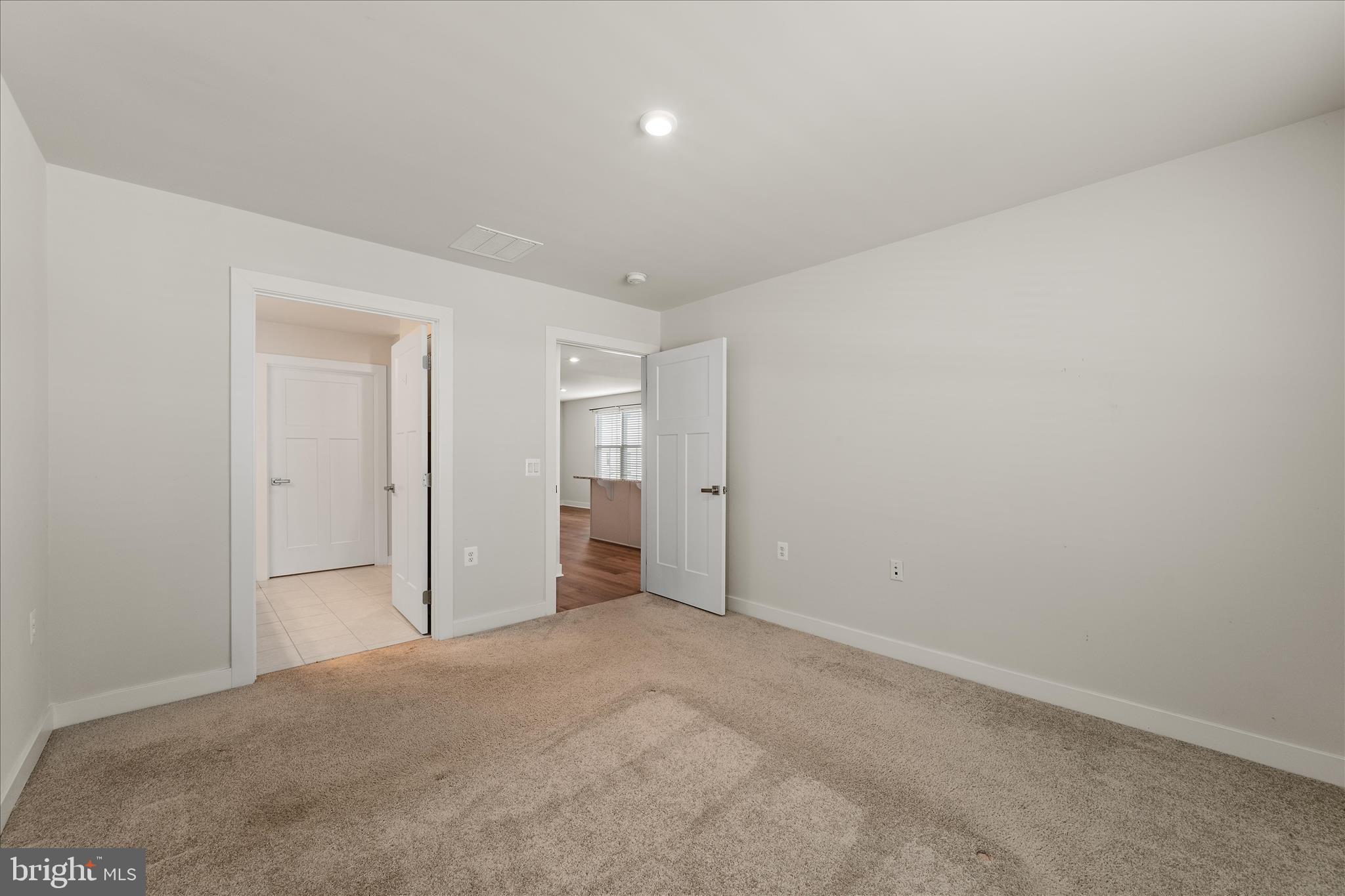 ARCADIA NORTH - Residential