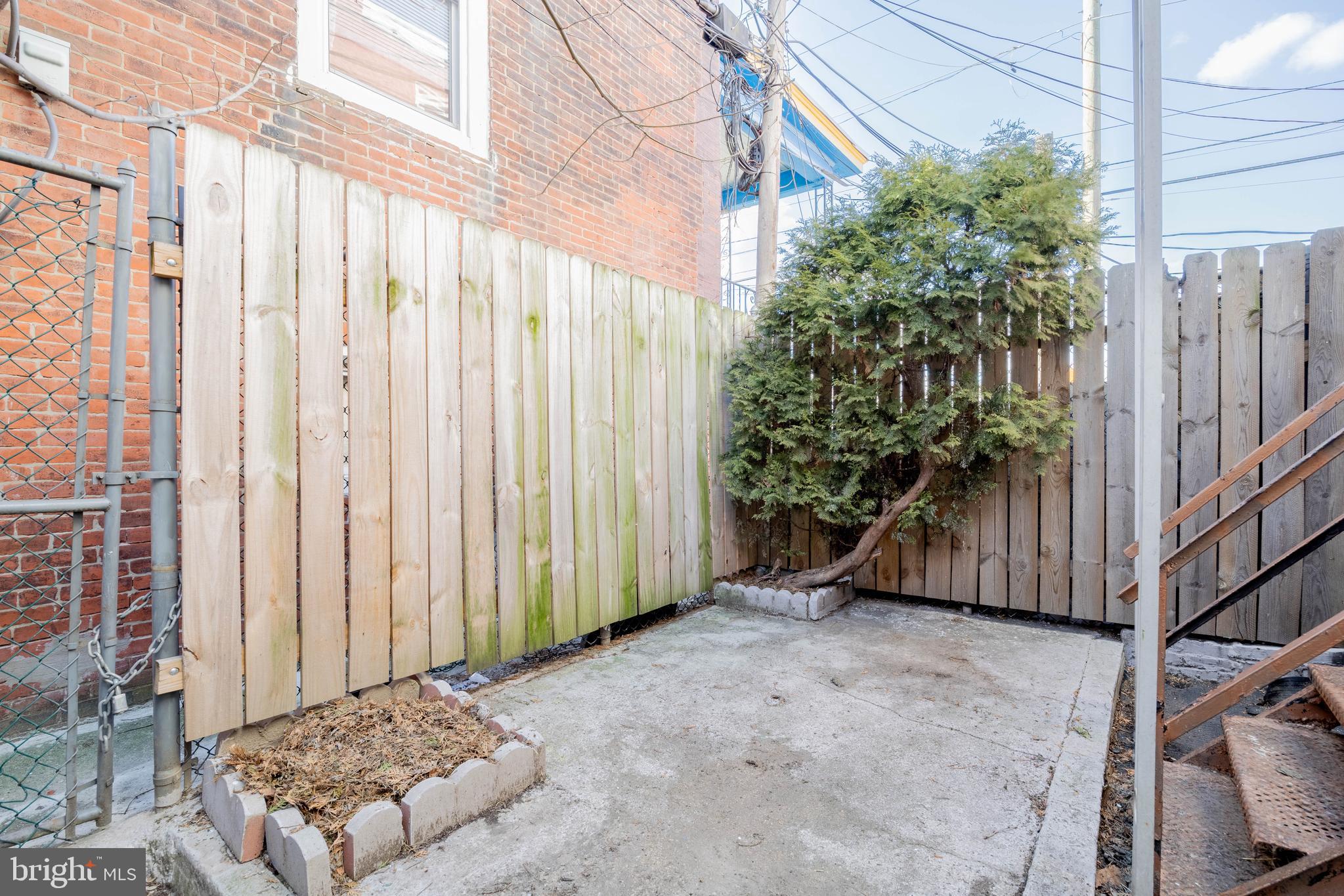 WEST PHILADELPHIA - Residential