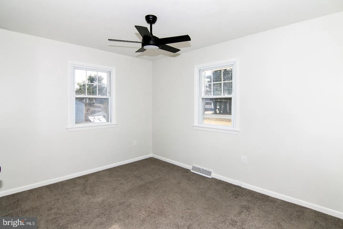 Malaga, New Jersey 08328, United States, 3 Bedrooms Bedrooms, ,3 BathroomsBathrooms,Residential,Contingent,27940