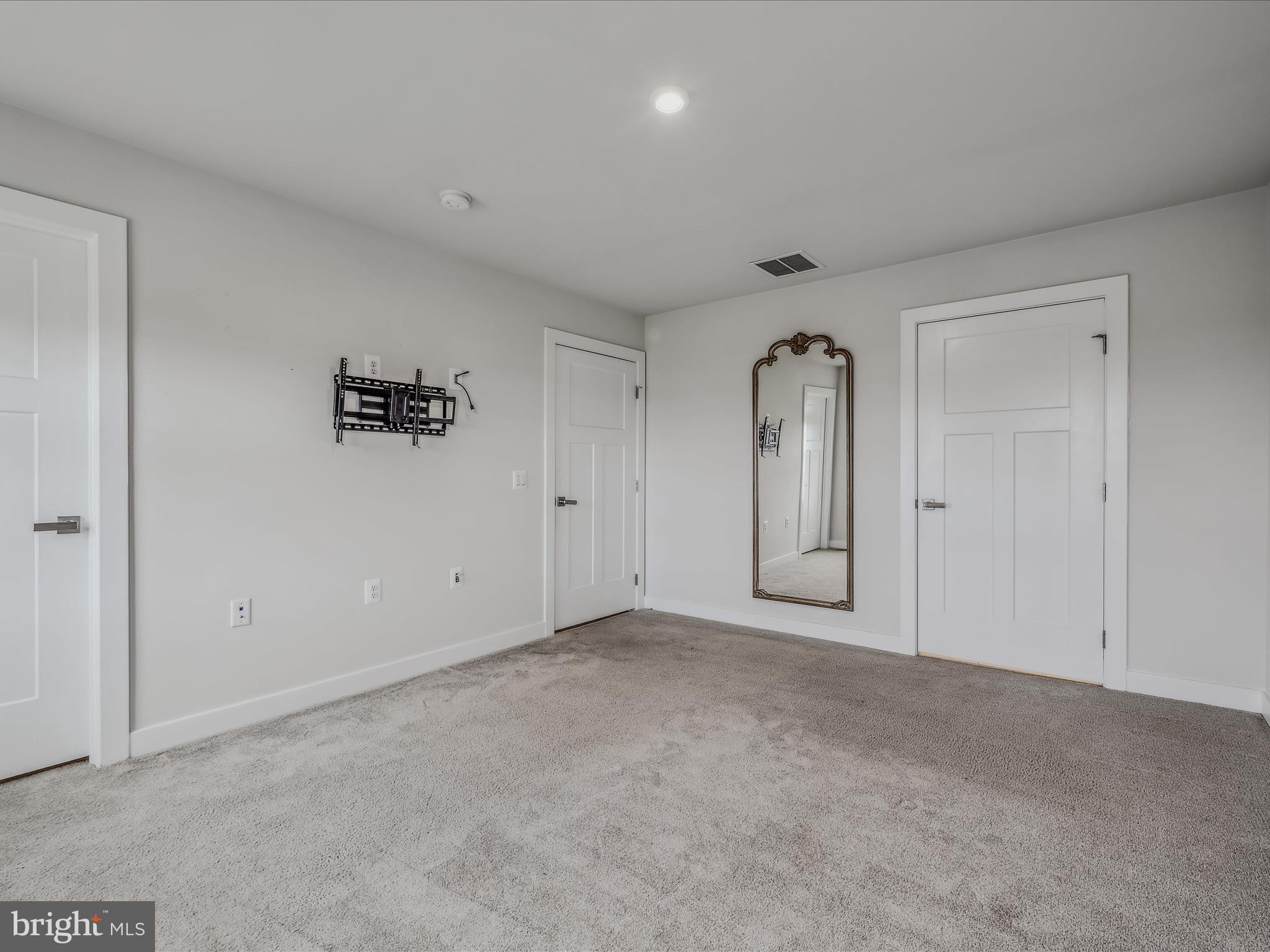 ARCADIA NORTH - Residential Lease