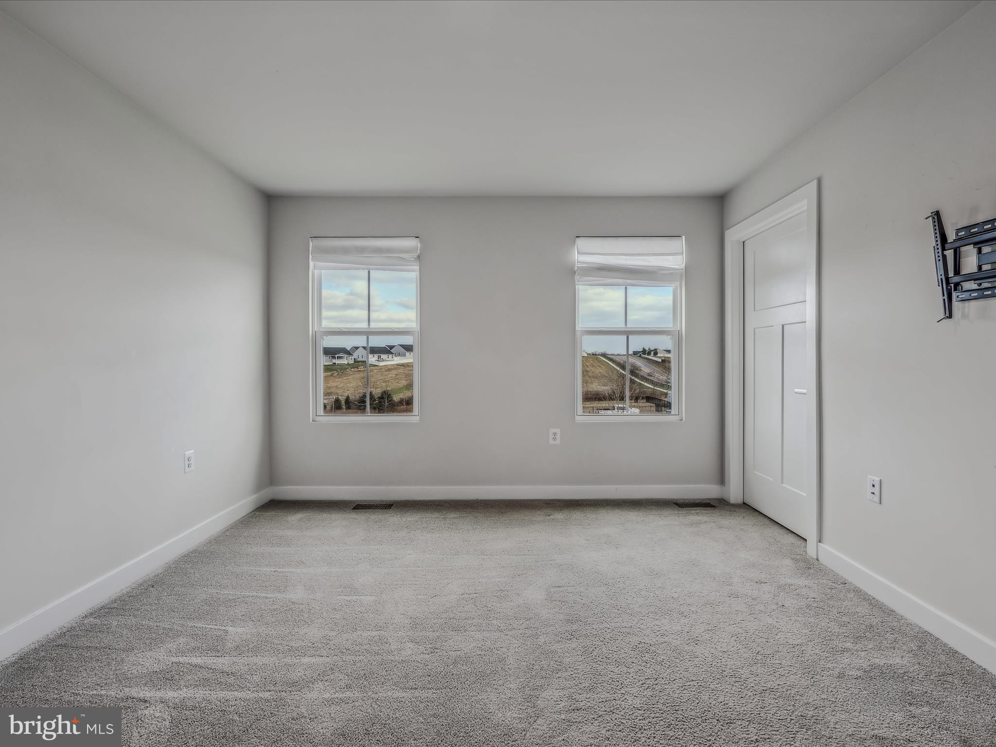 ARCADIA NORTH - Residential Lease