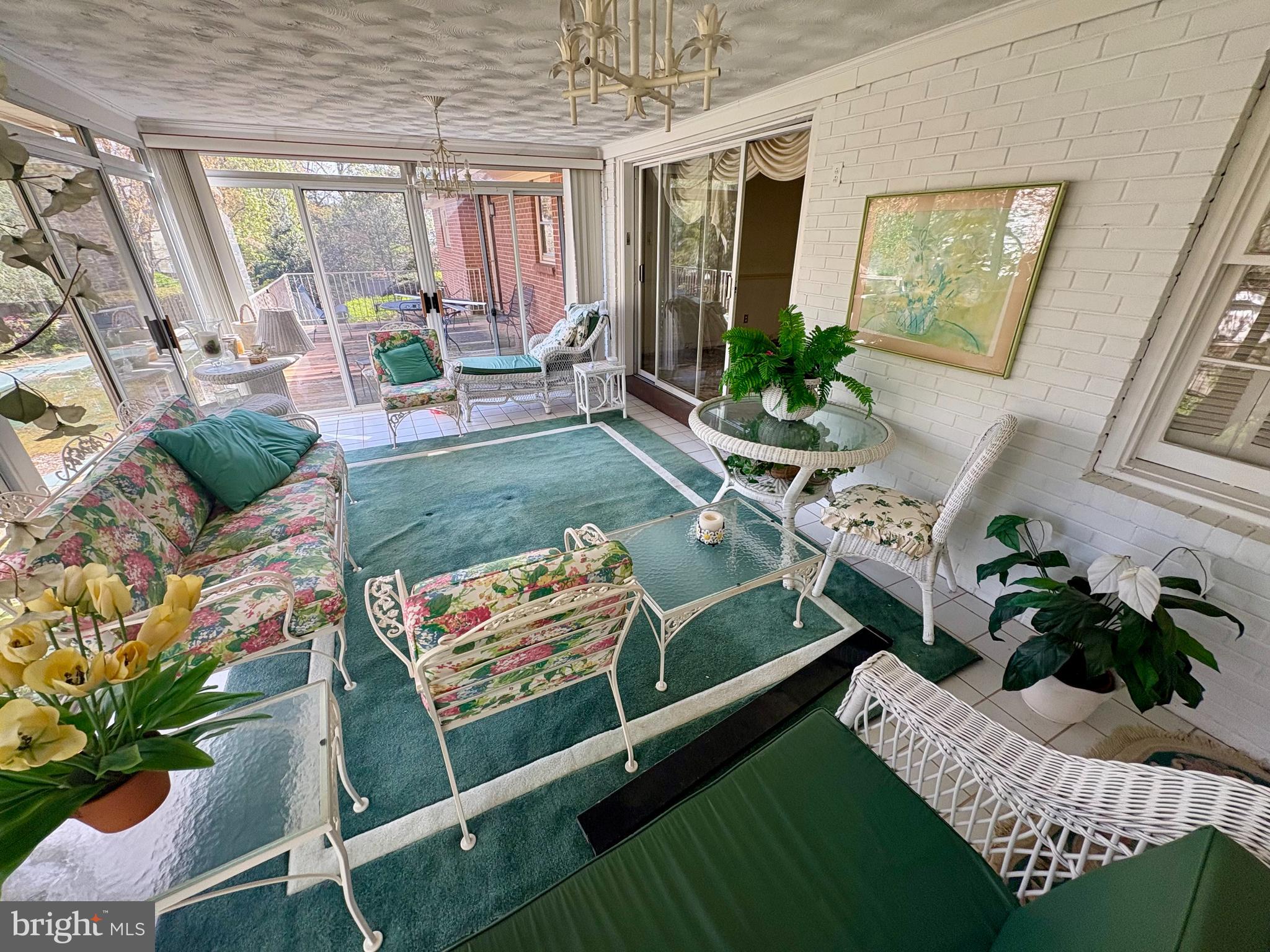 6018 BEECH TREE DRIVE