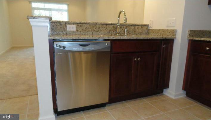 350 W ELM STREET 3010