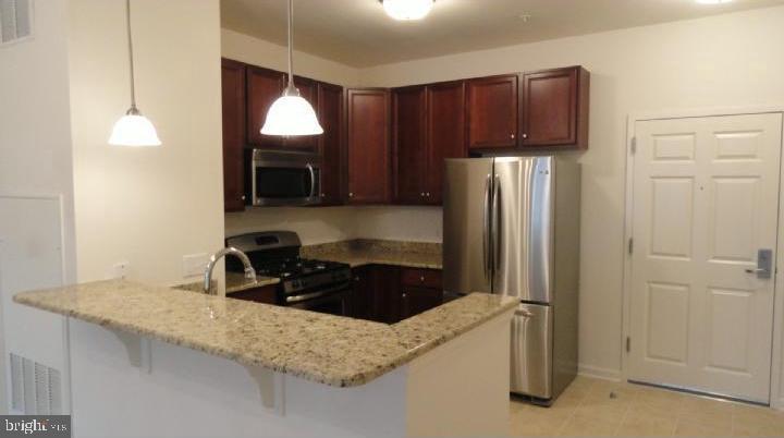350 W ELM STREET 3010