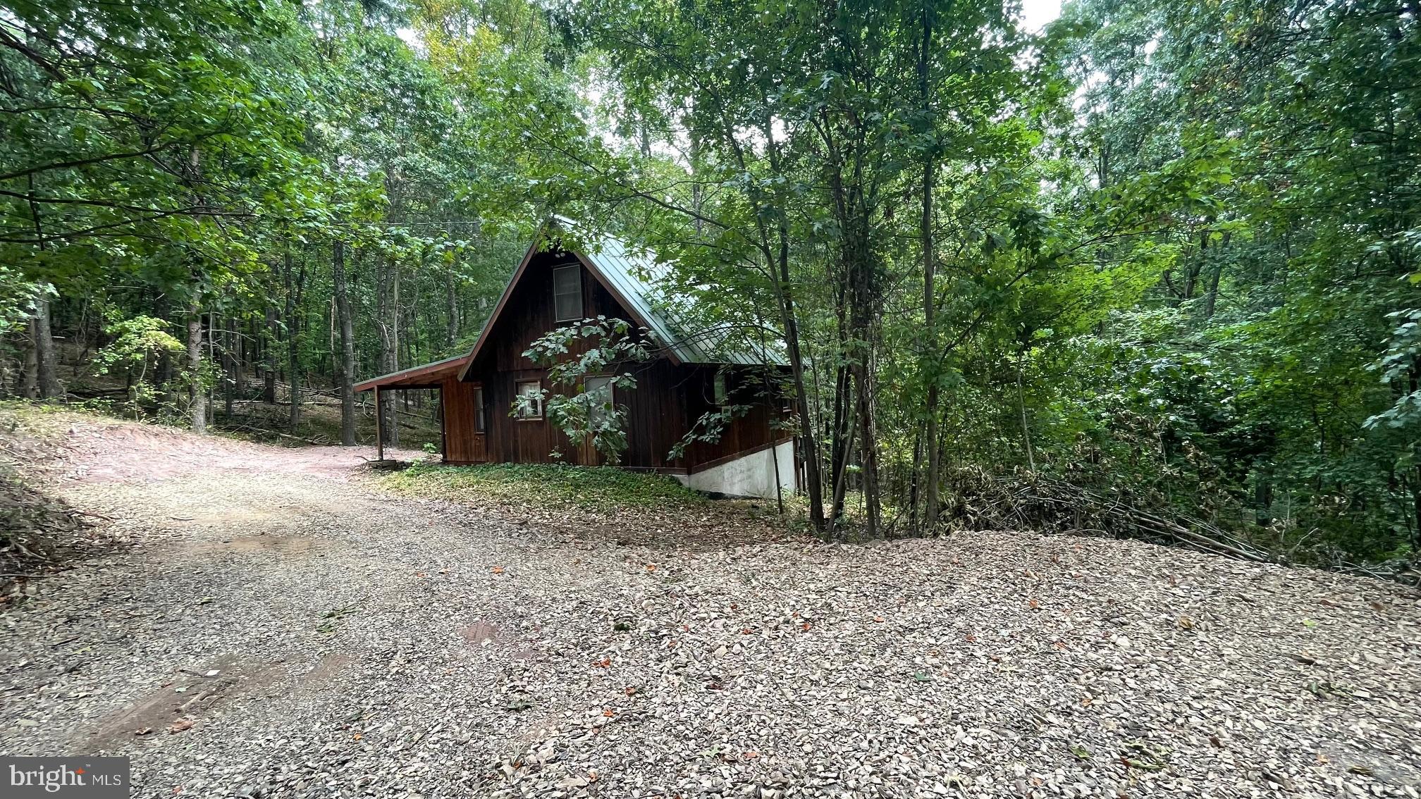OWL HOLLOW CABINS - Residential