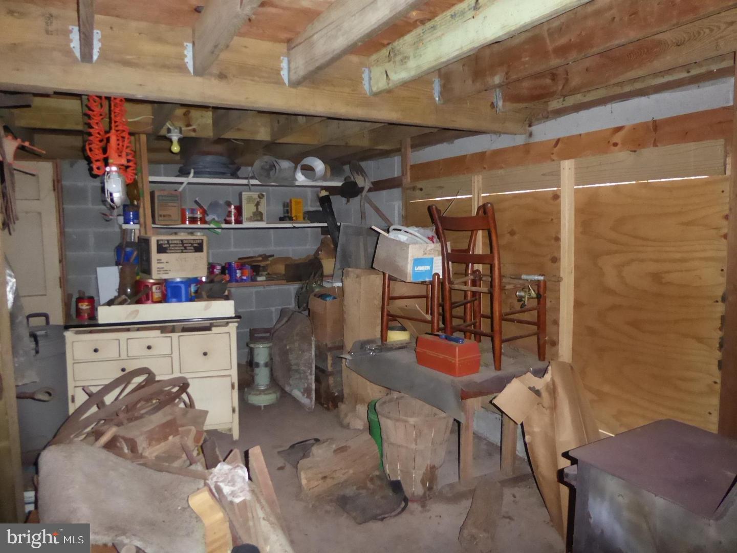 OWL HOLLOW CABINS - Residential