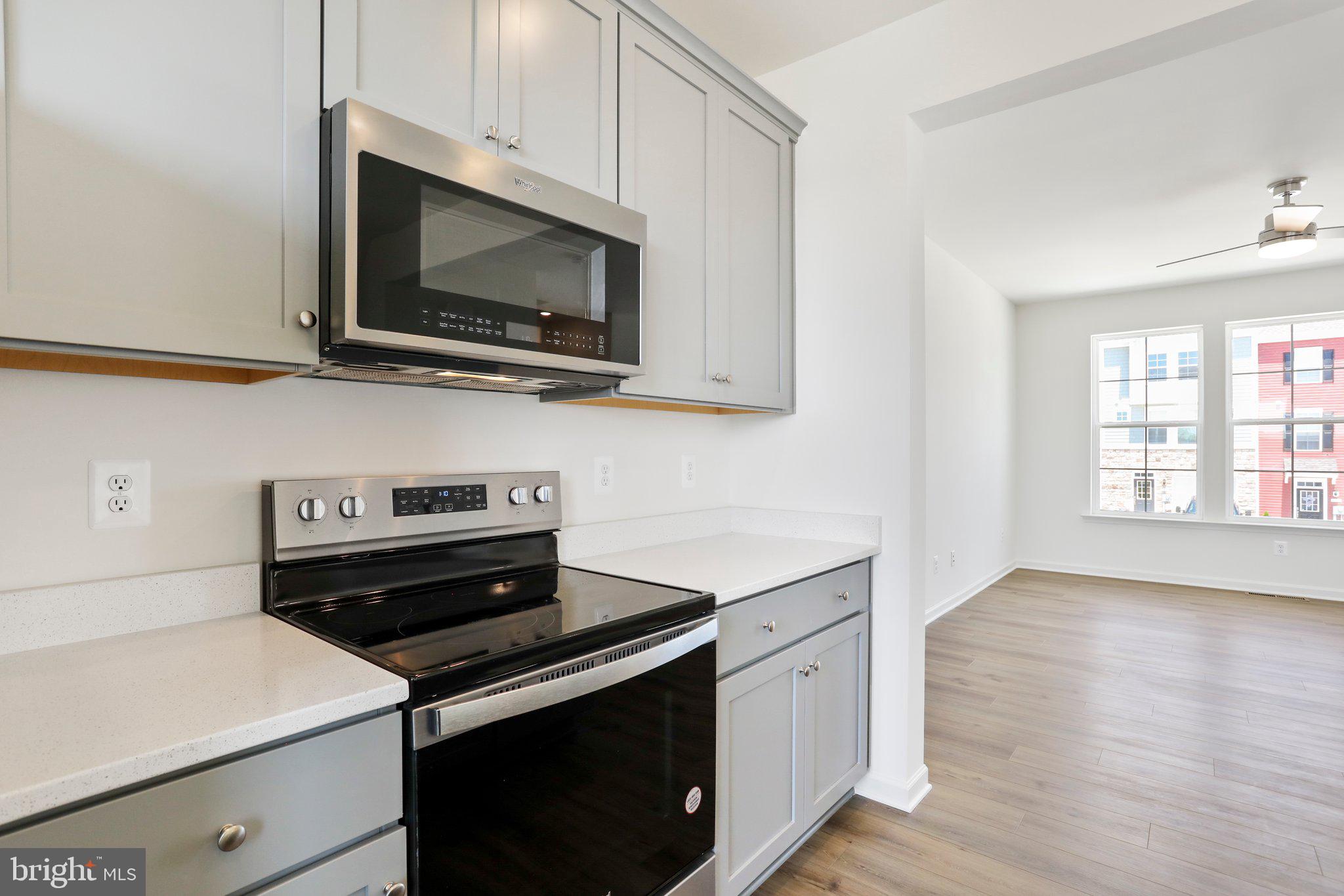 OVERLOOK AT RIVERSIDE TOWNHOMES - Residential Lease